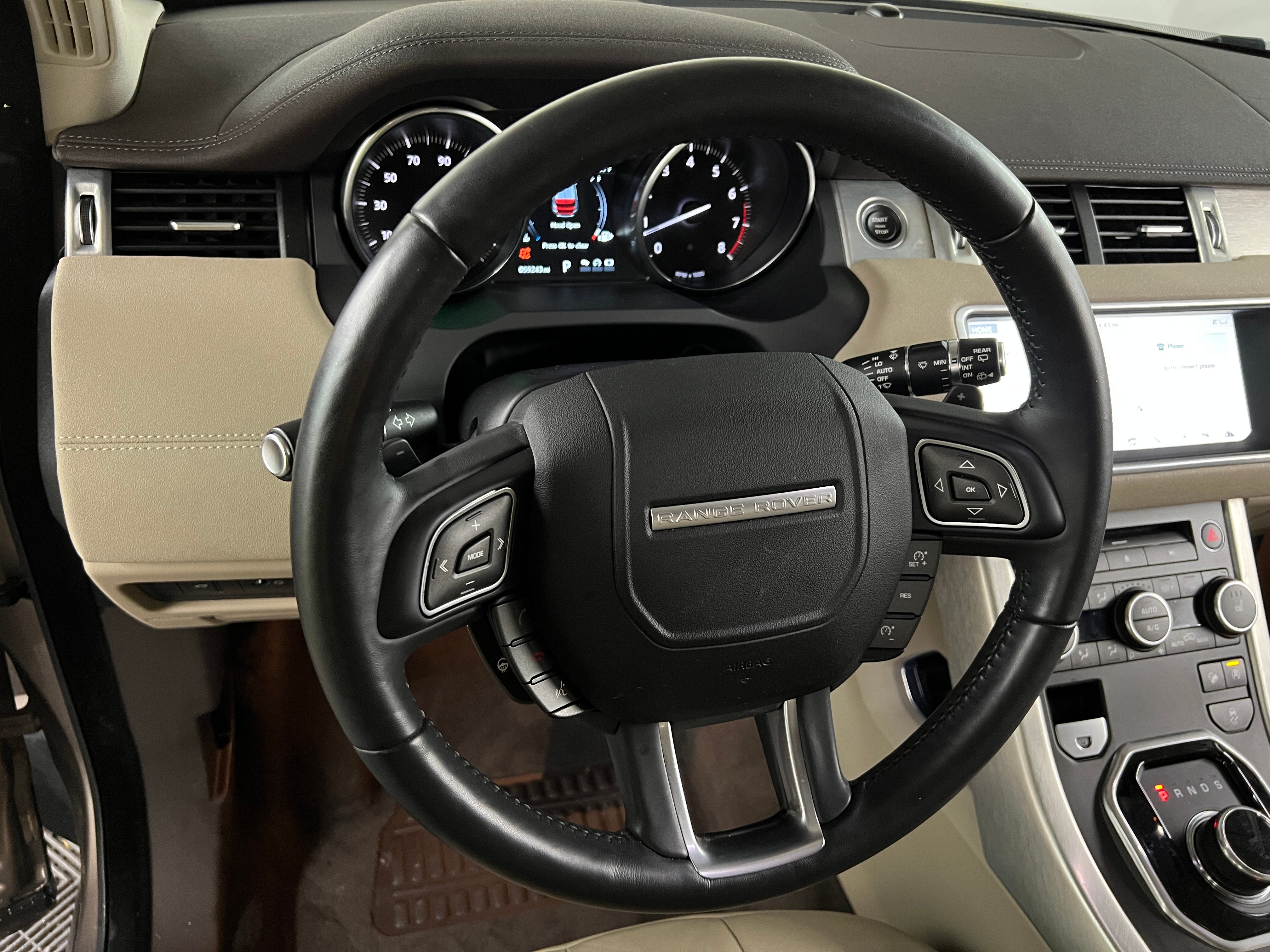 2017 Land Rover Range Rover Evoque SE 4