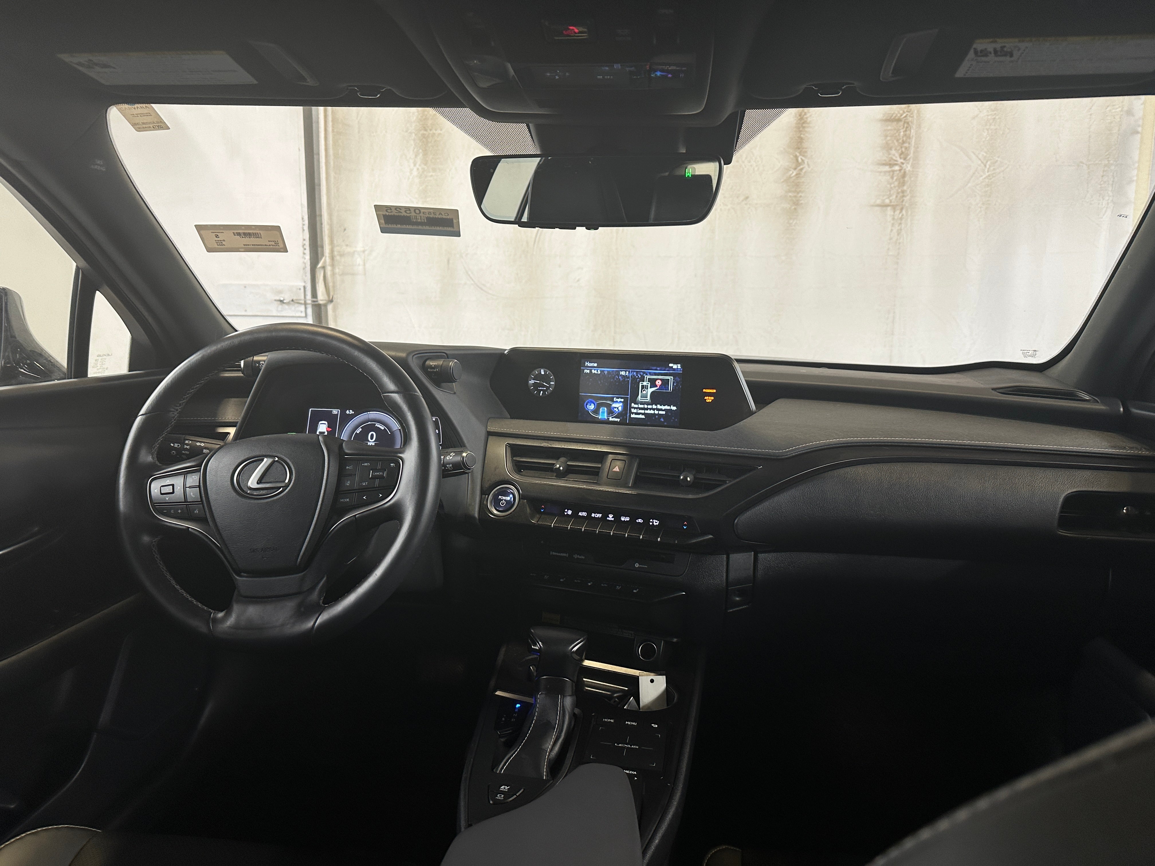 2022 Lexus UX 250h 2