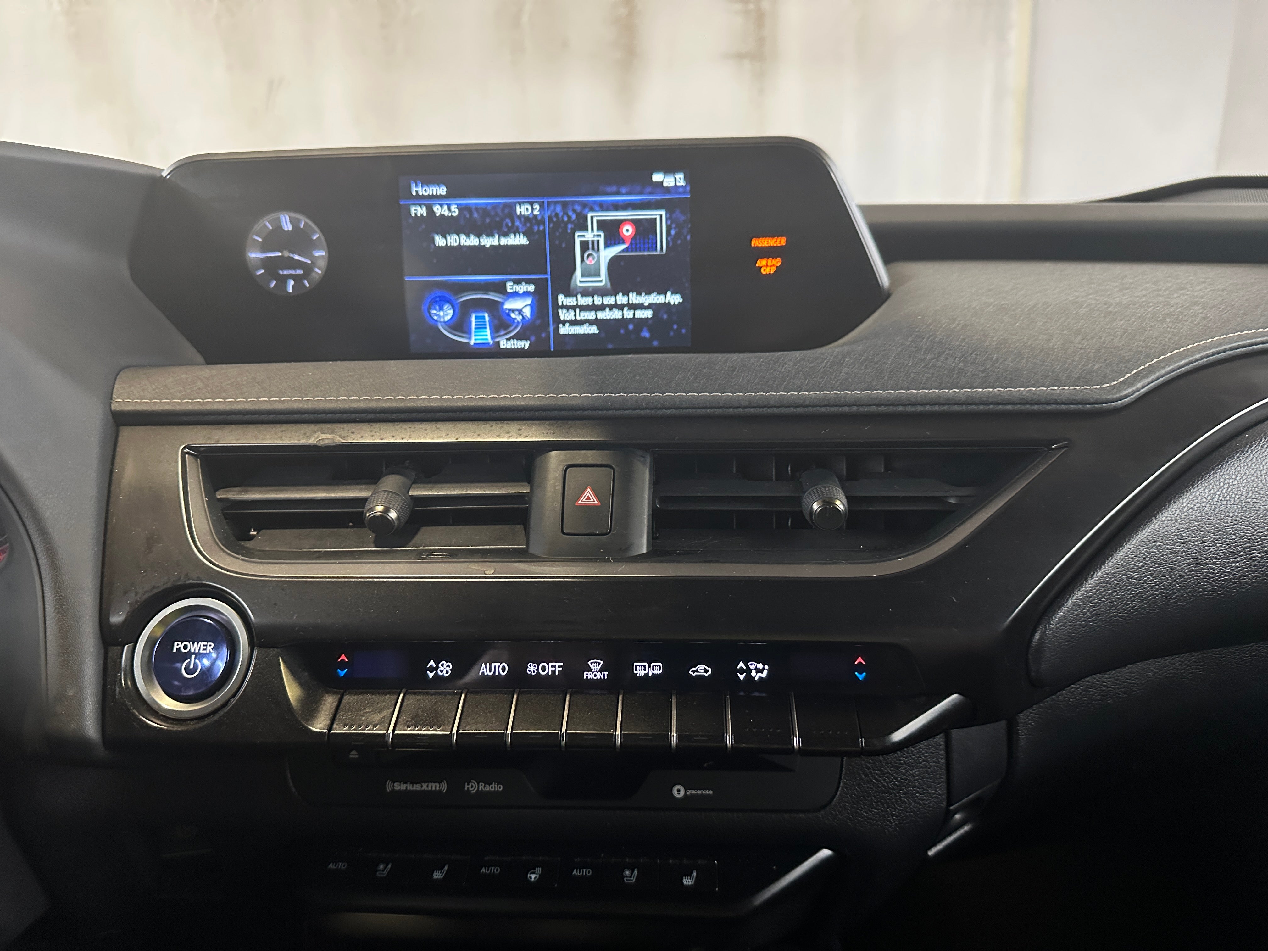 2022 Lexus UX 250h 3