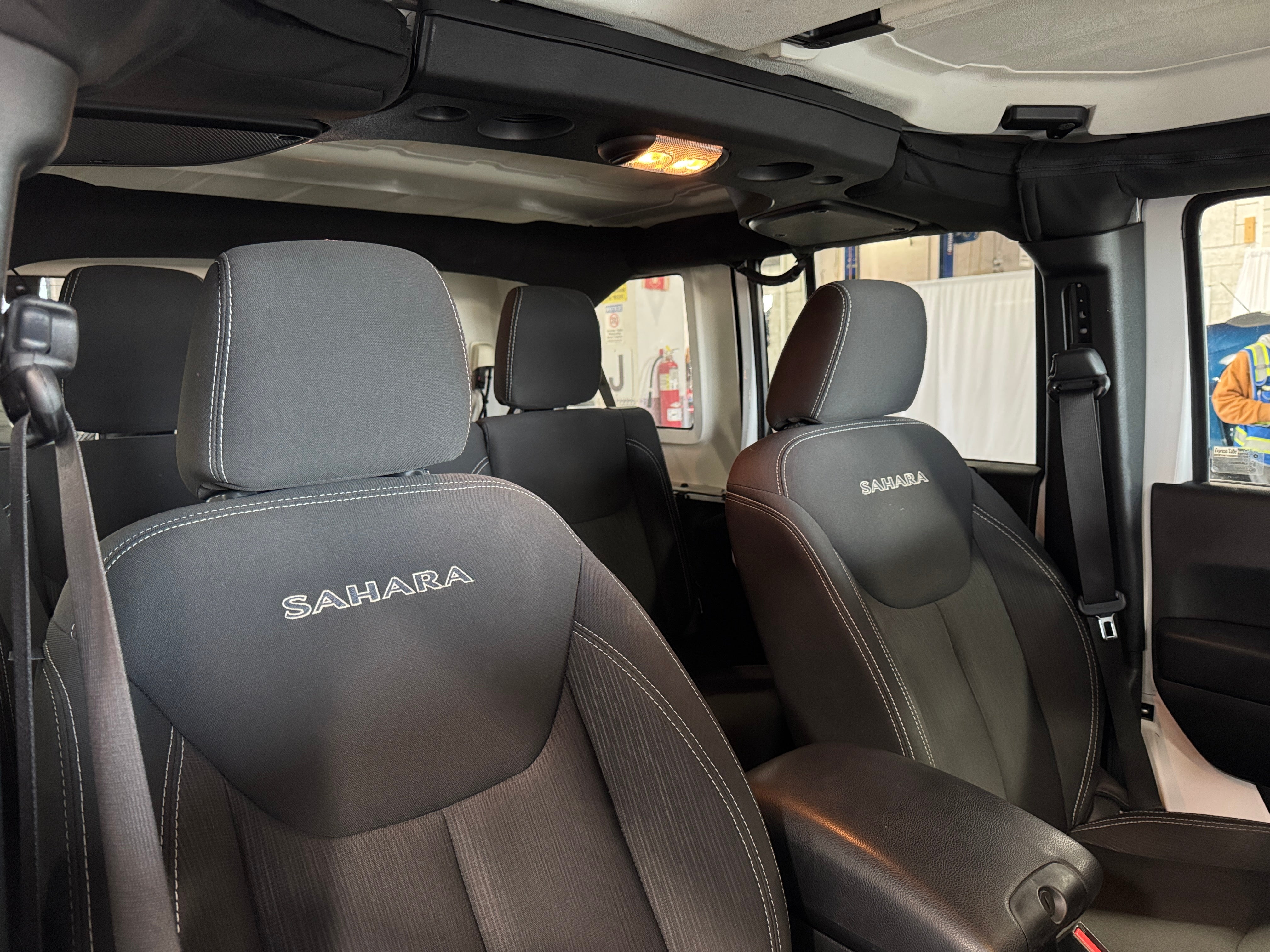 2018 Jeep Wrangler Unlimited Sahara 2