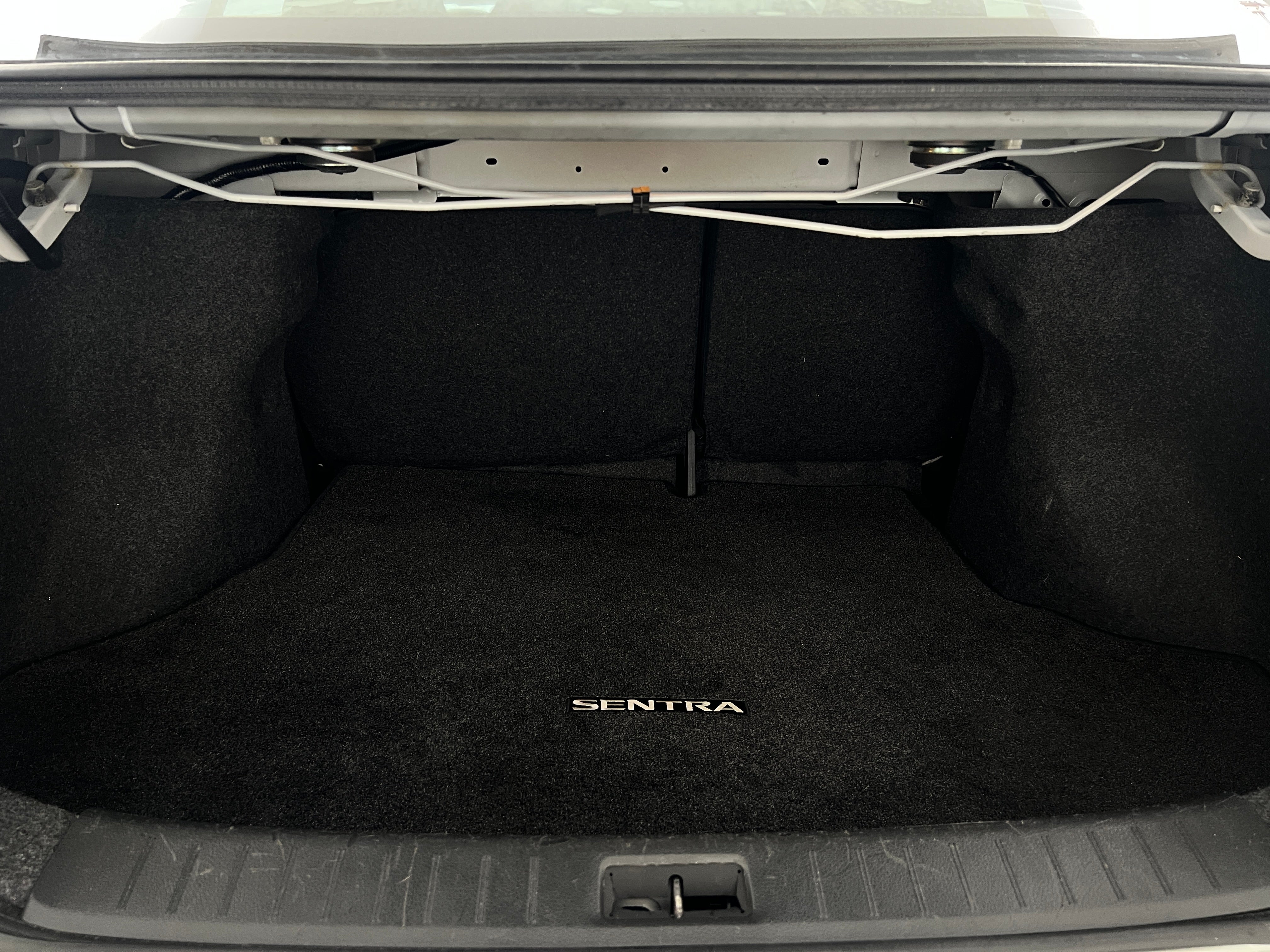 2019 Nissan Sentra S 7