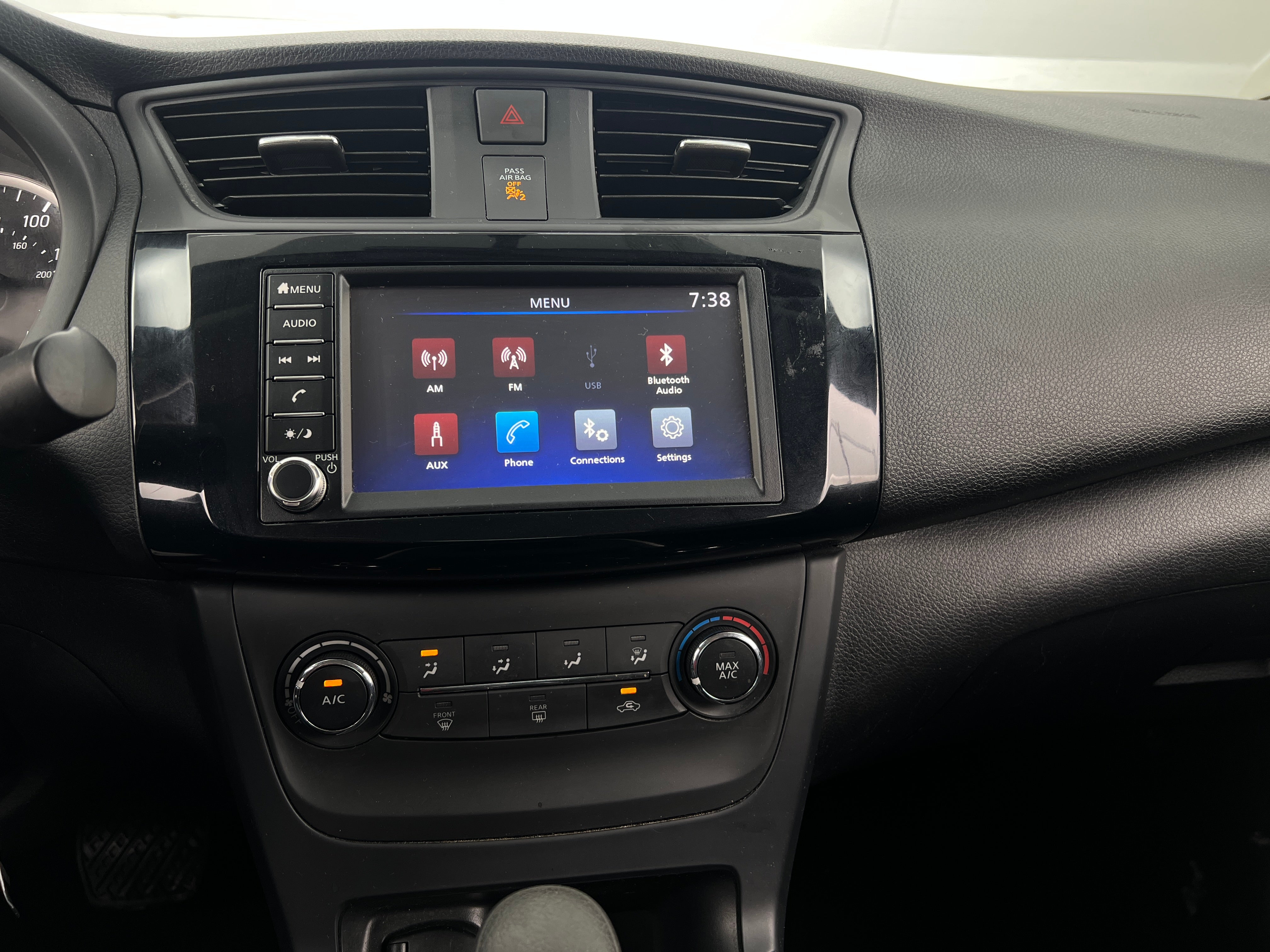 2019 Nissan Sentra S 4