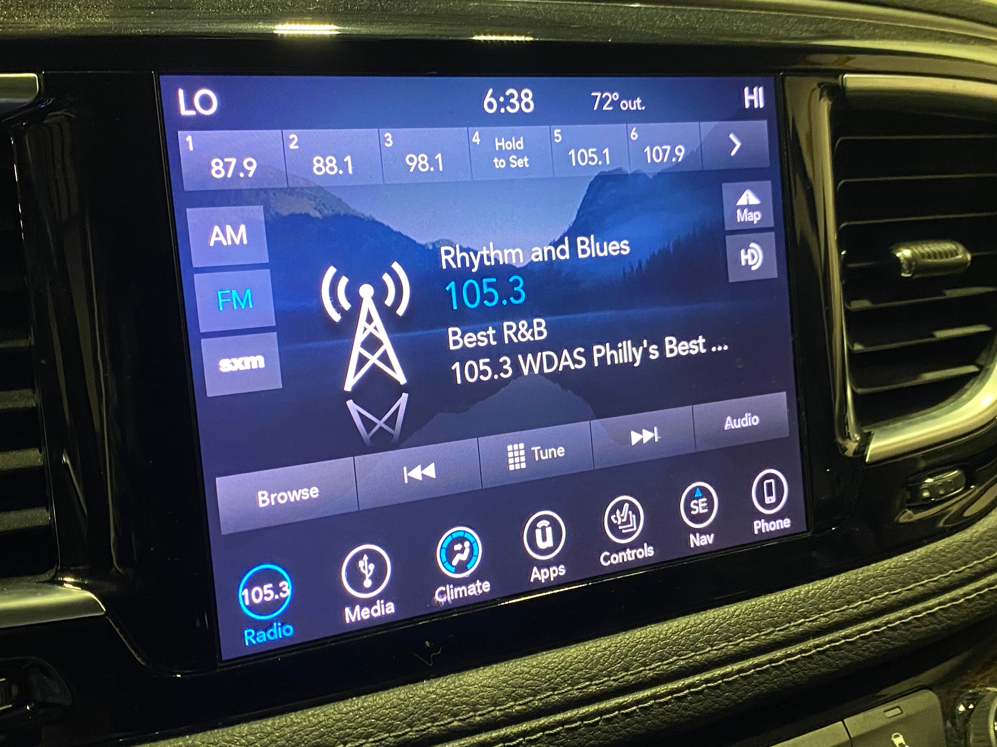 2019 Chrysler Pacifica Limited 3