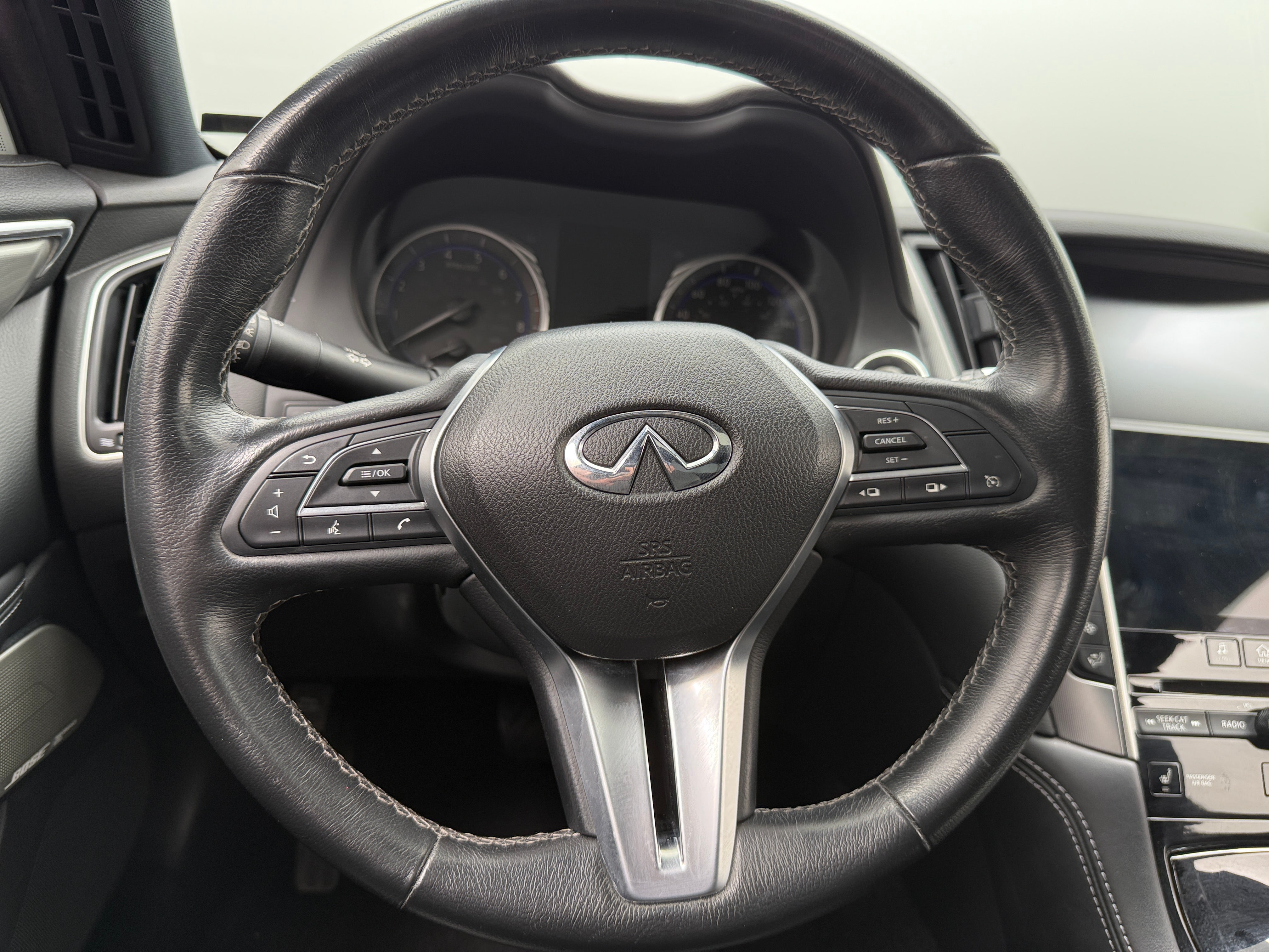 2018 INFINITI Q60 Luxe 4