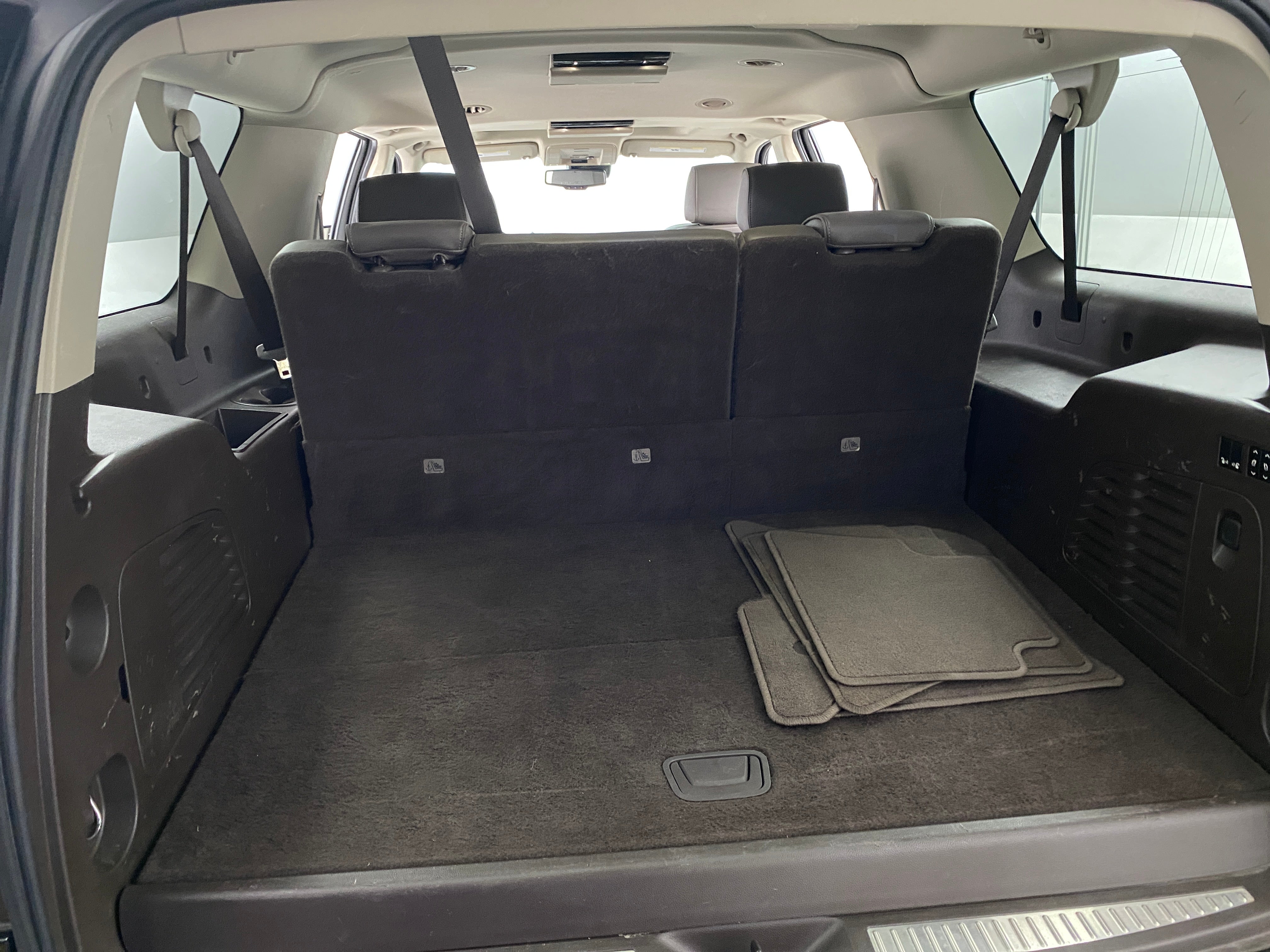 2020 GMC Yukon XL Denali 6