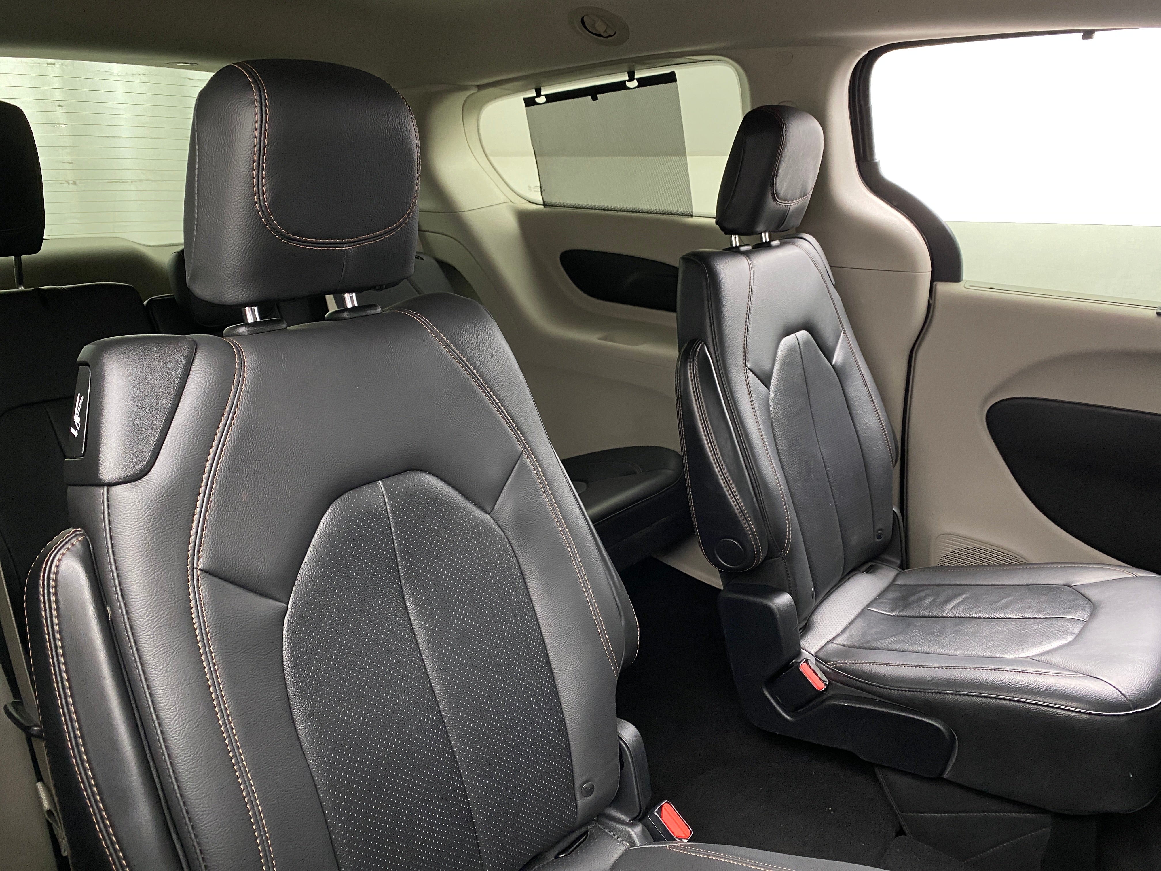 2020 Chrysler Pacifica Touring L 5
