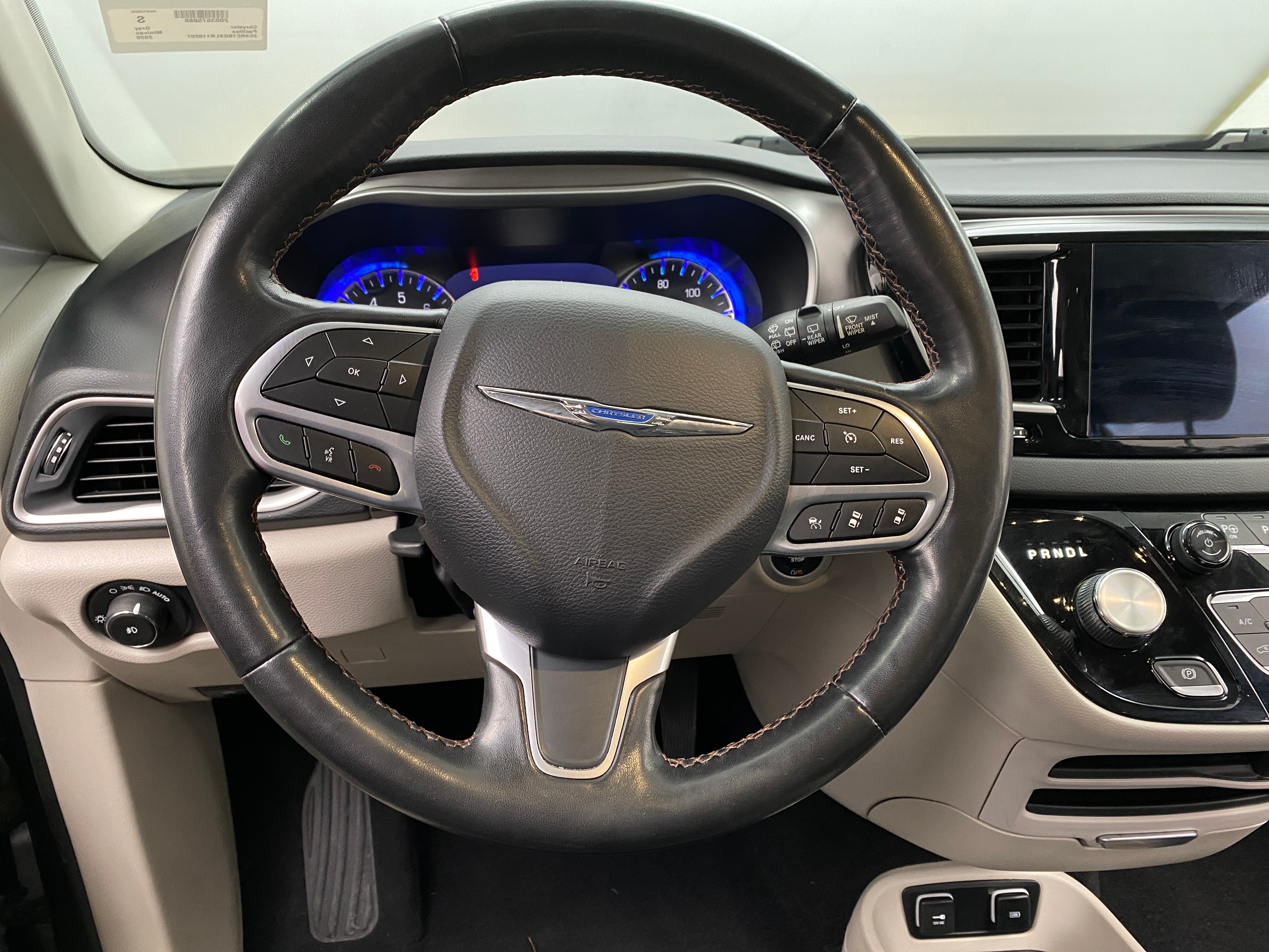 2020 Chrysler Pacifica Touring L 4