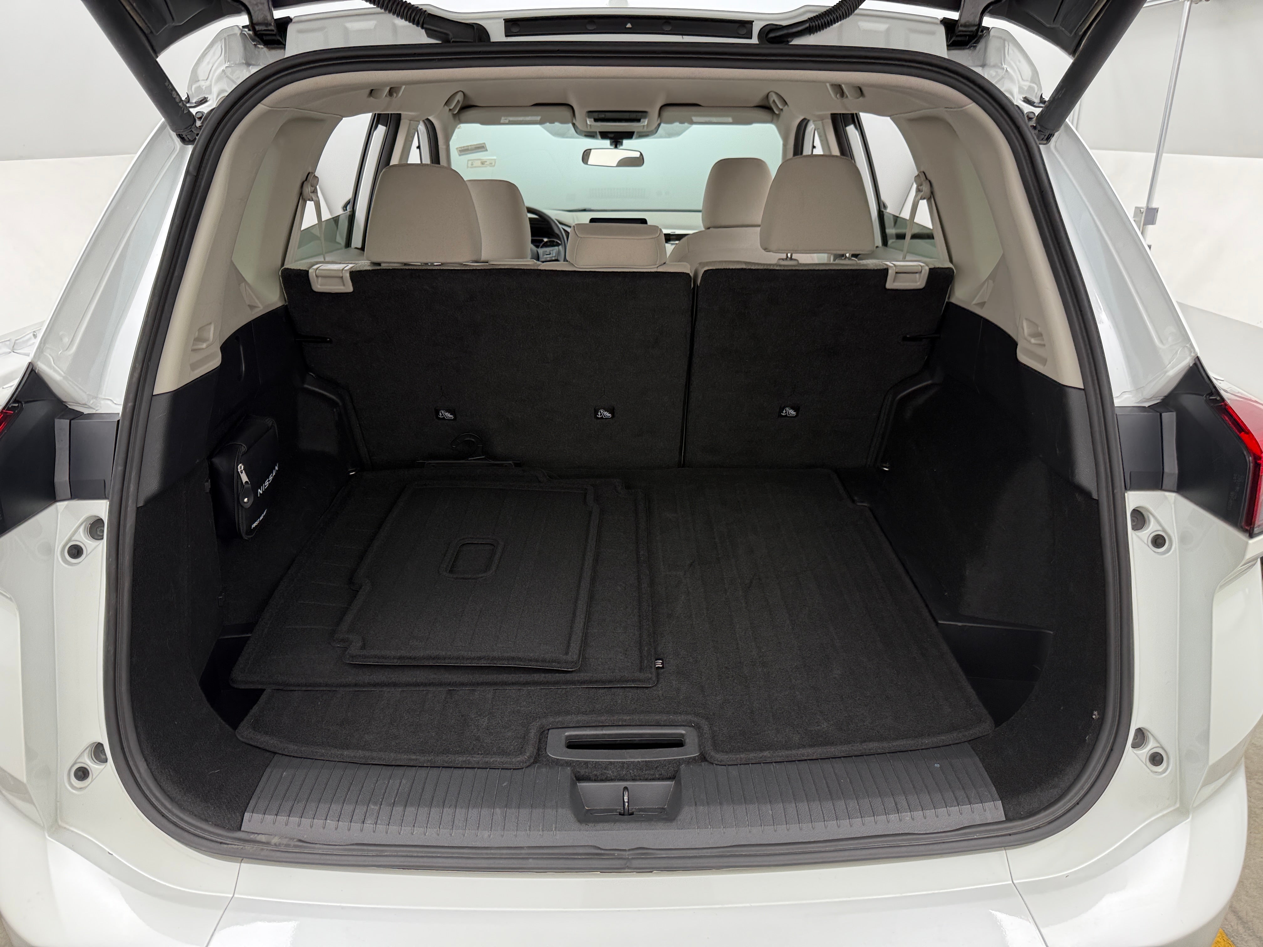 2024 Nissan Rogue SV 7