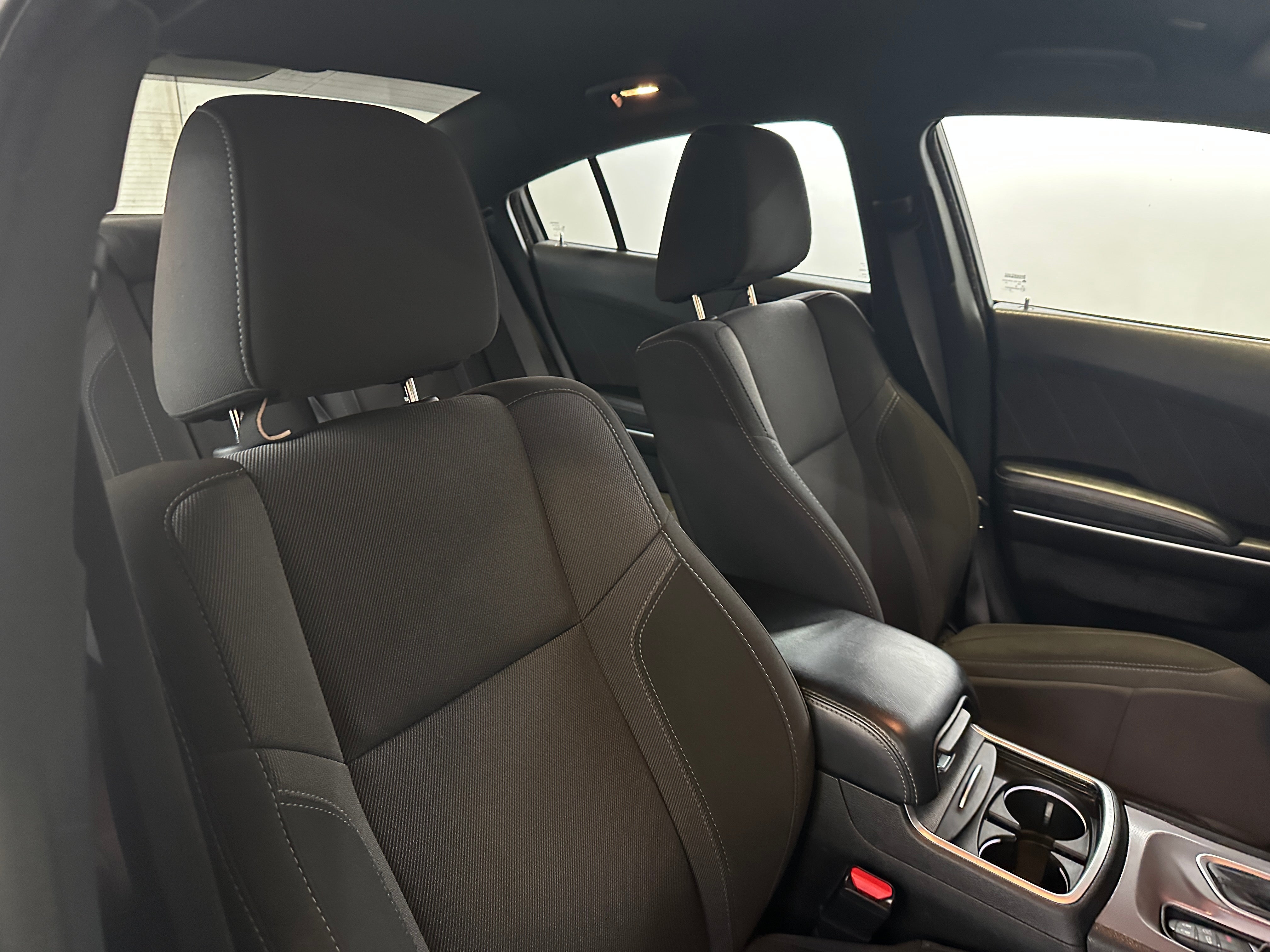 2022 Dodge Charger SXT 2