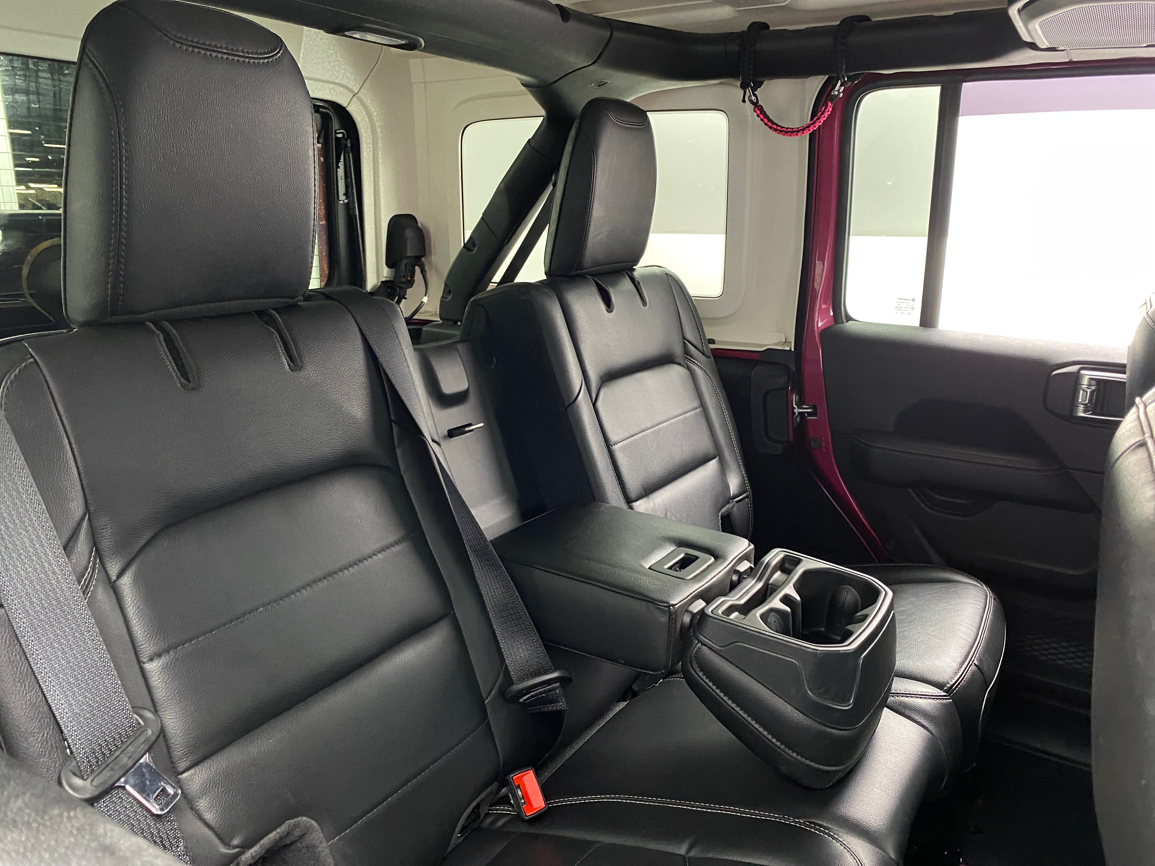 2021 Jeep Wrangler Unlimited Sahara 5
