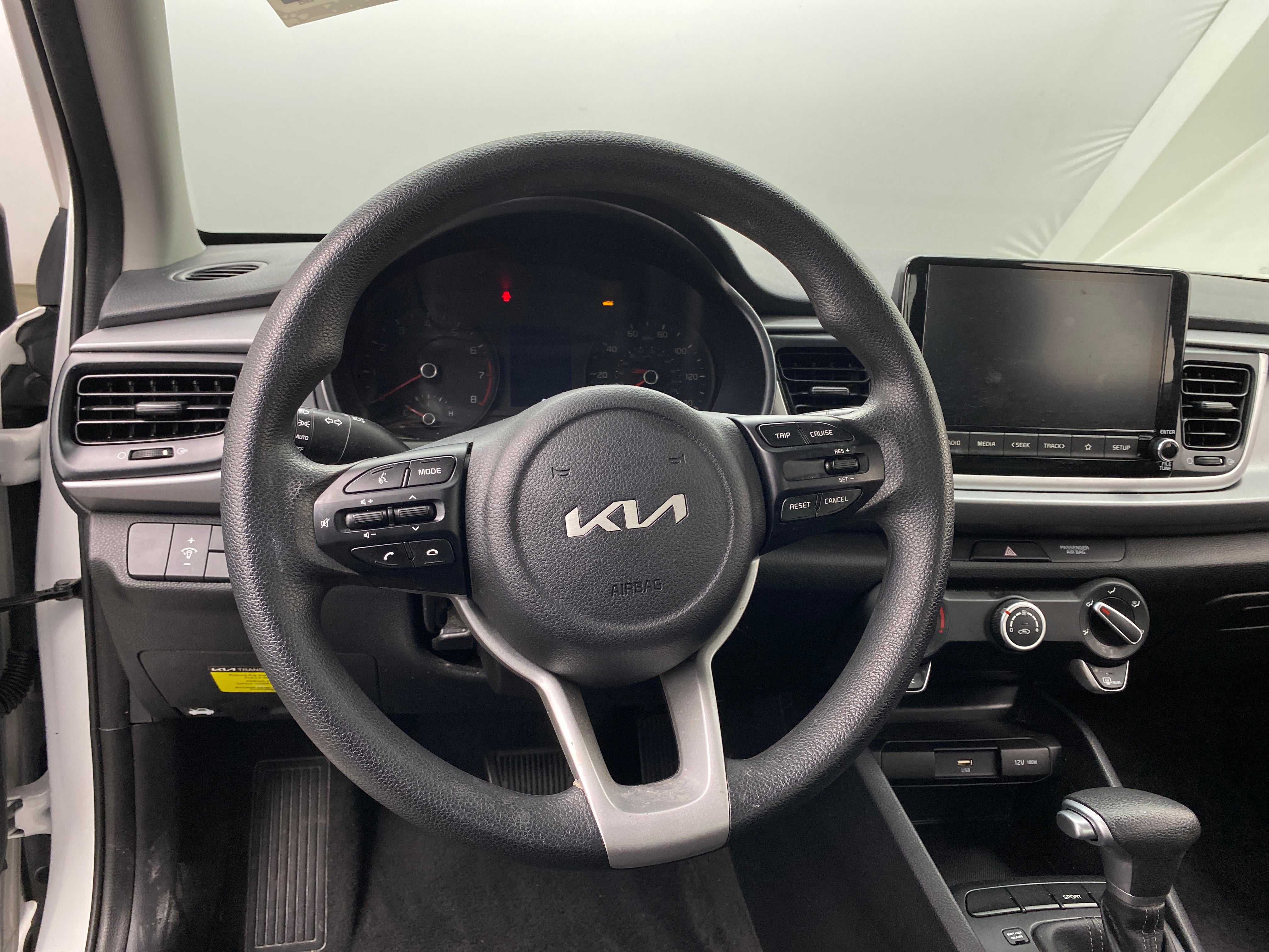 2022 Kia Rio S 5