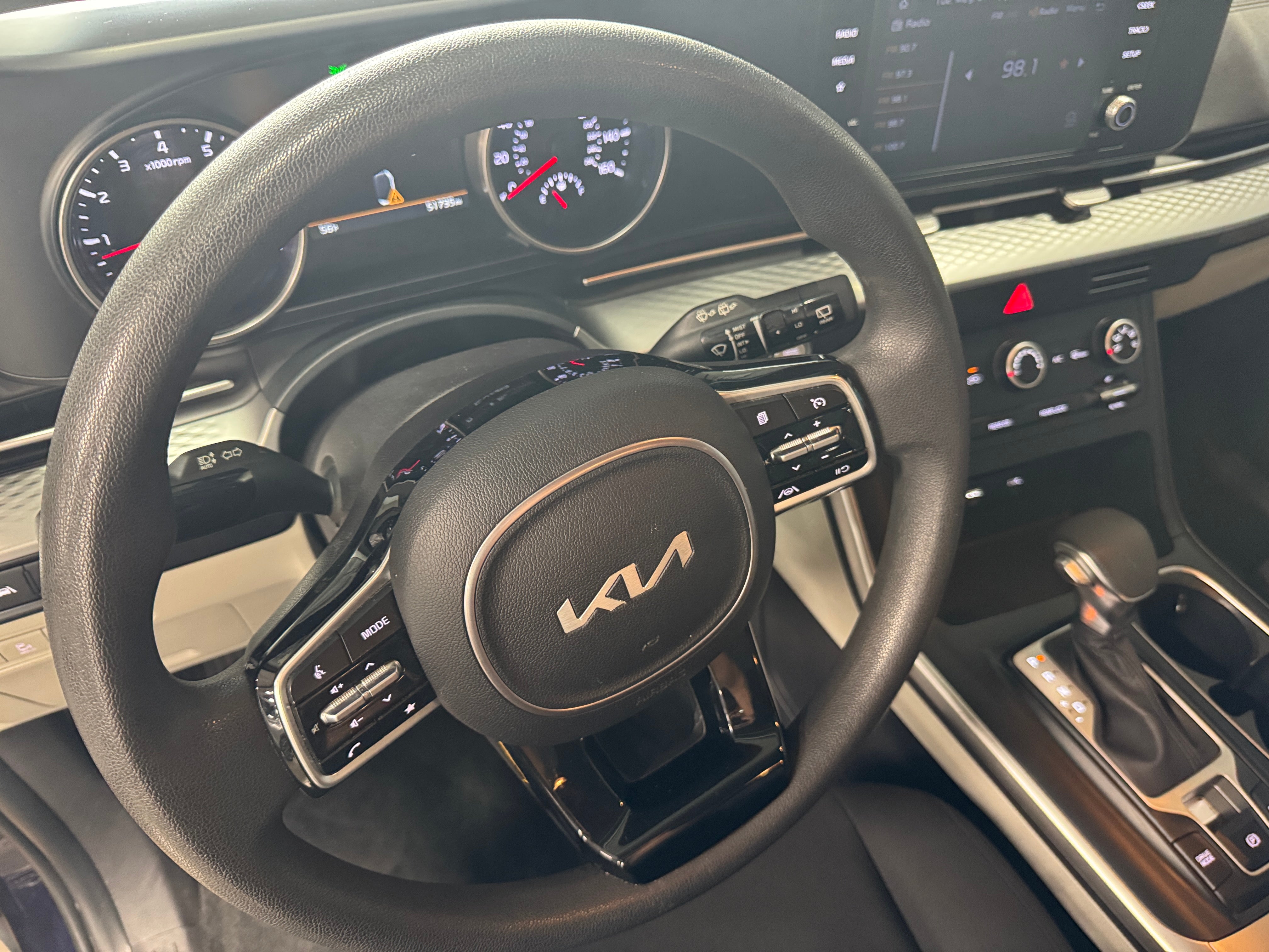 2022 Kia Carnival LX 5