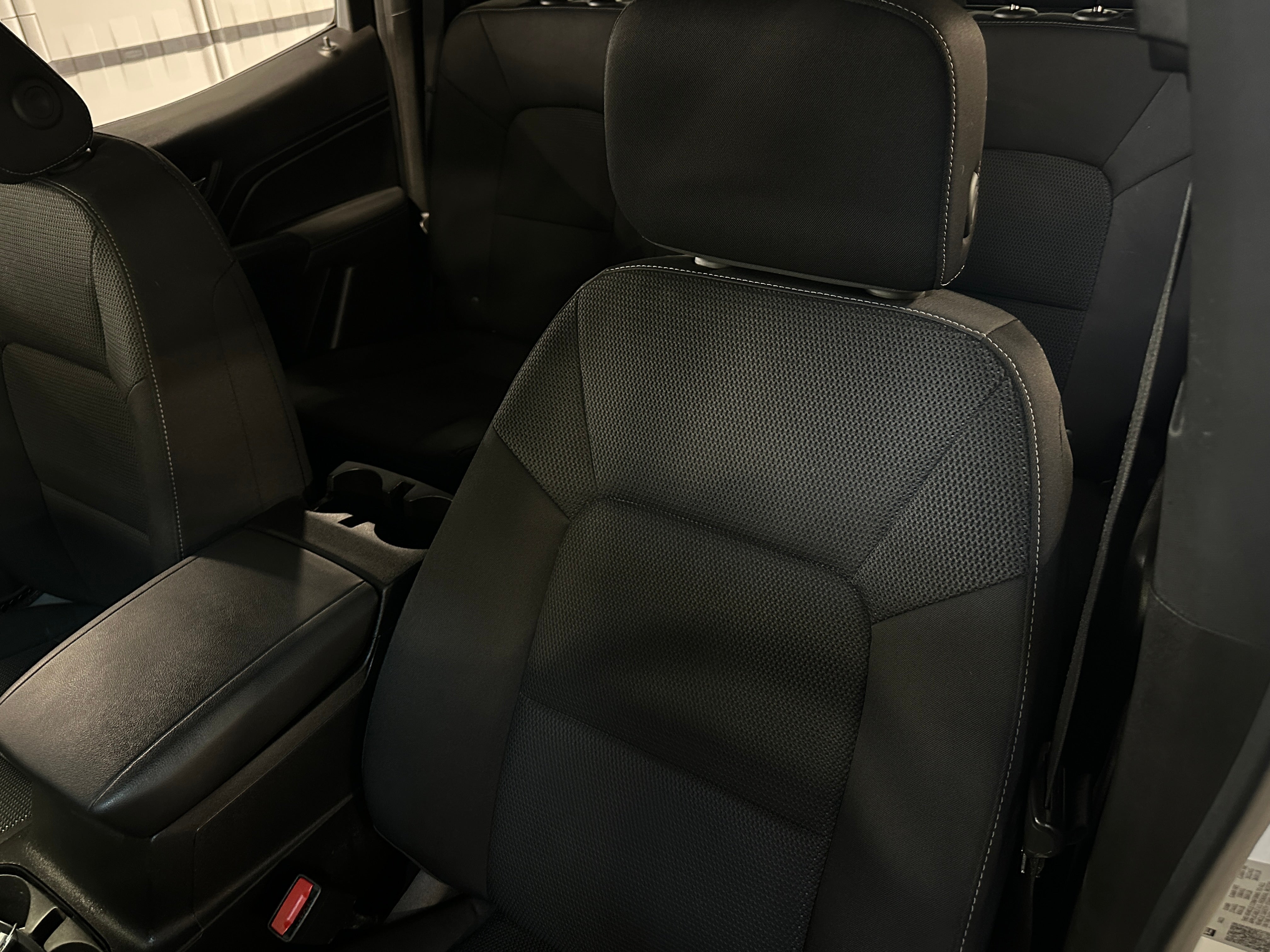 2023 Chevrolet Colorado LT 2
