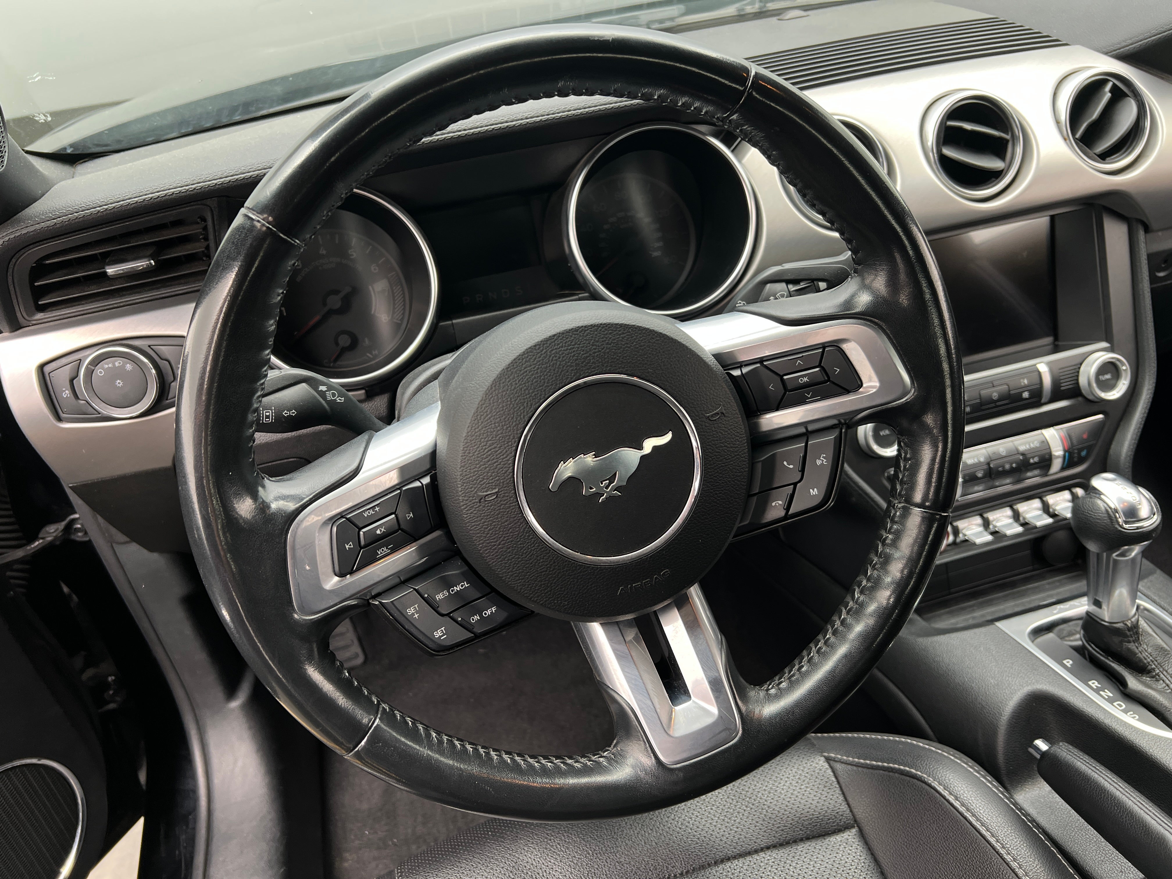 2023 Ford Mustang  5