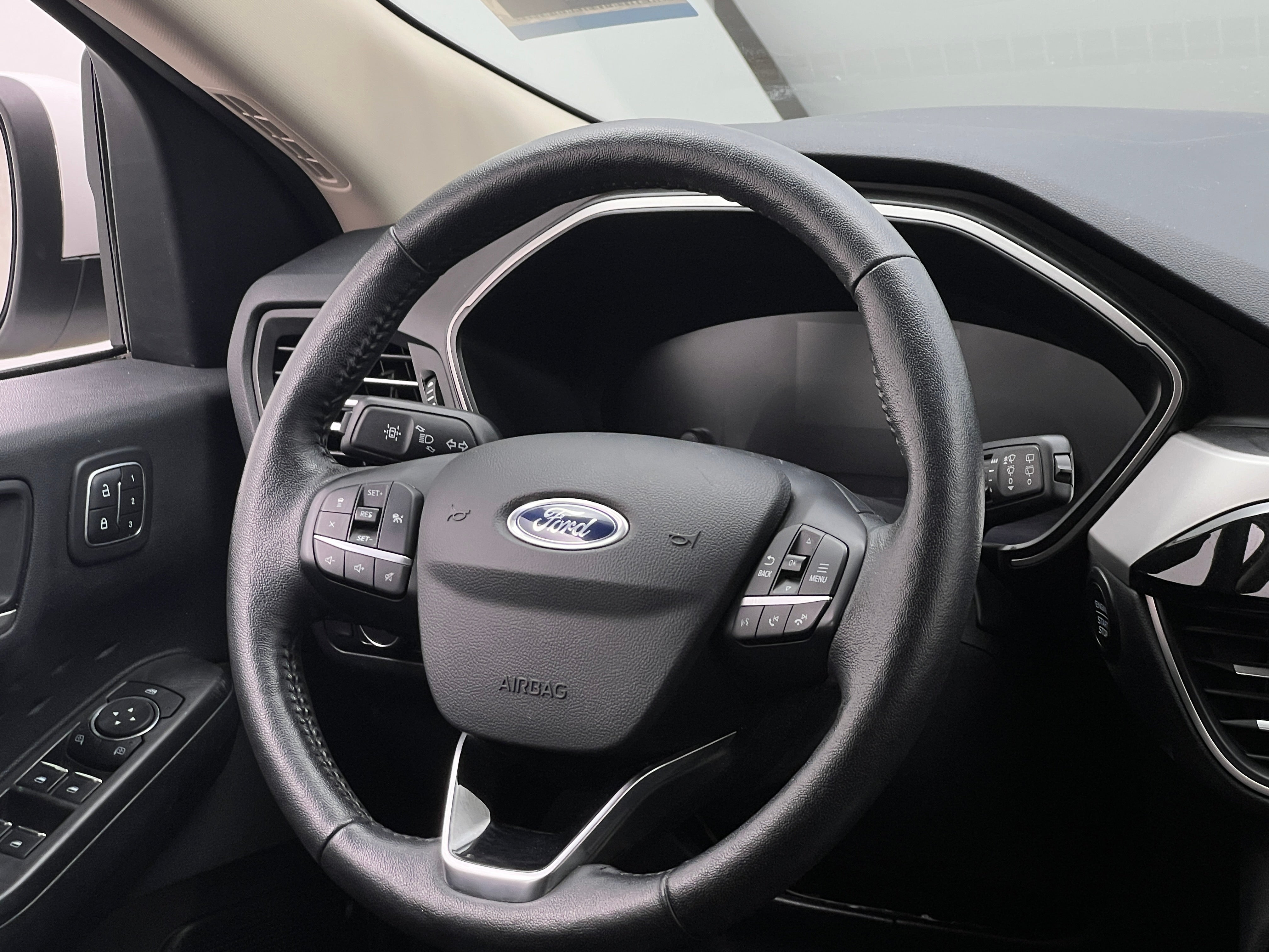 2020 Ford Escape SEL 4