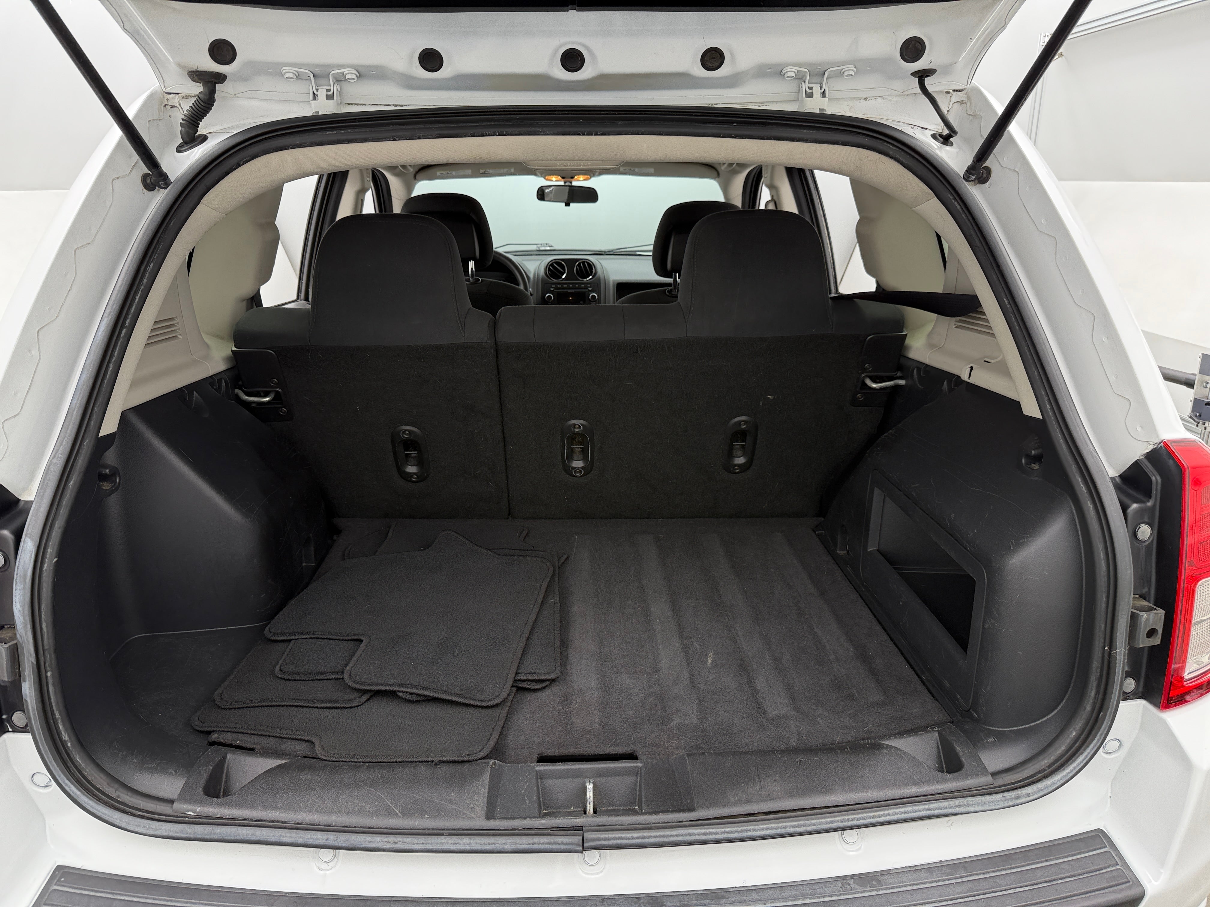 2011 Jeep Compass Sport 7