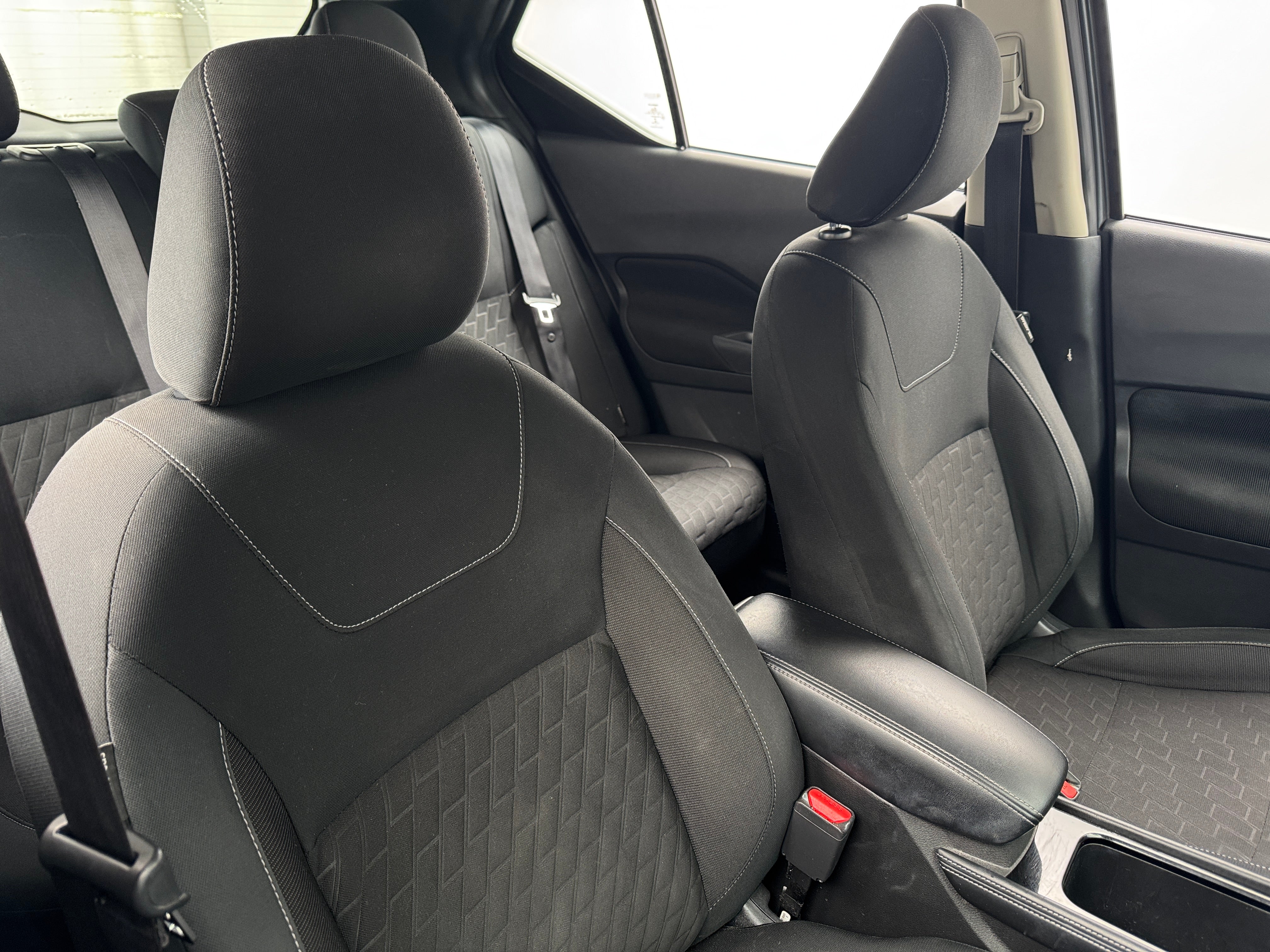 2021 Nissan Kicks SV 2