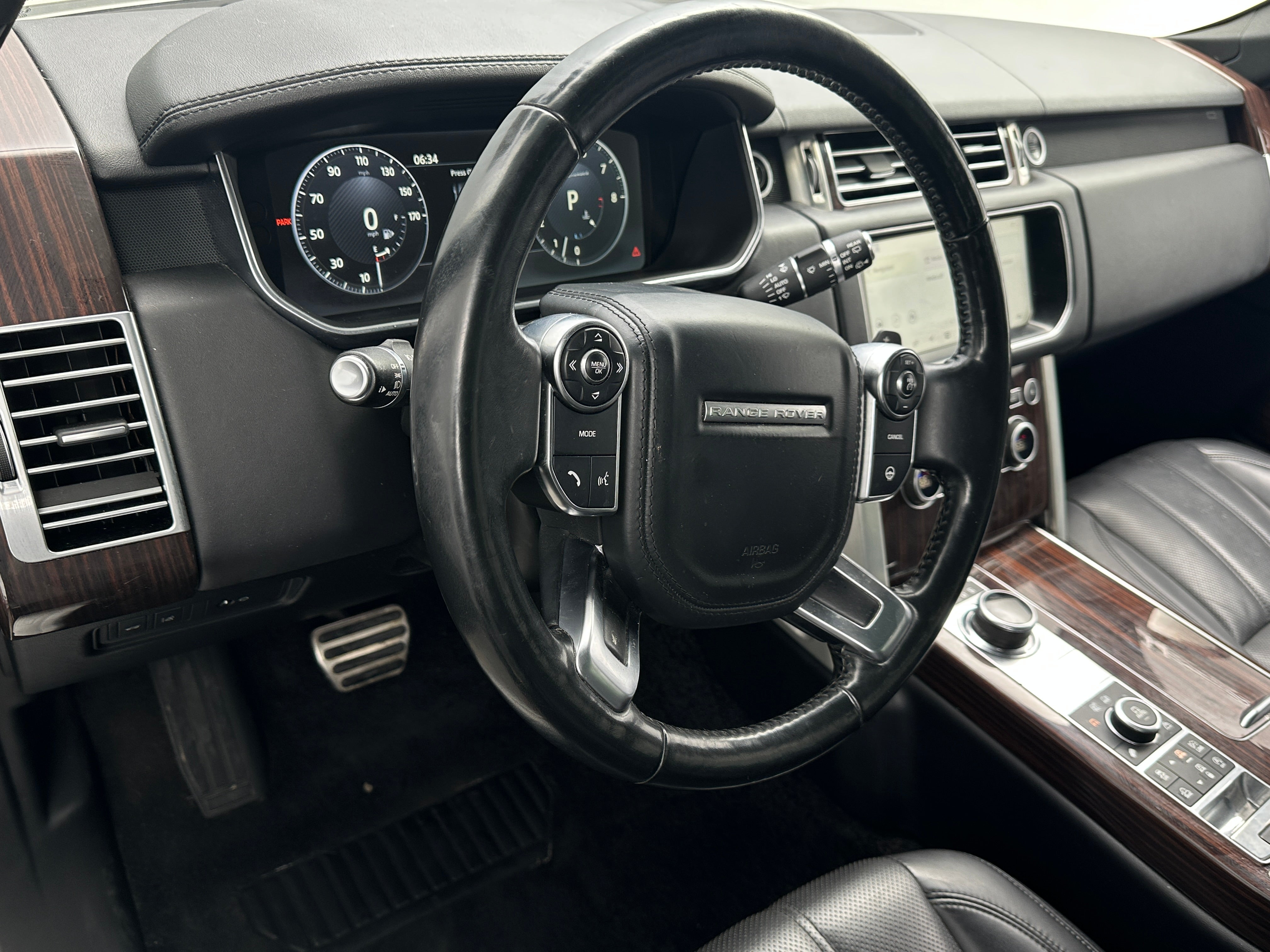 2017 Land Rover Range Rover Supercharged 2