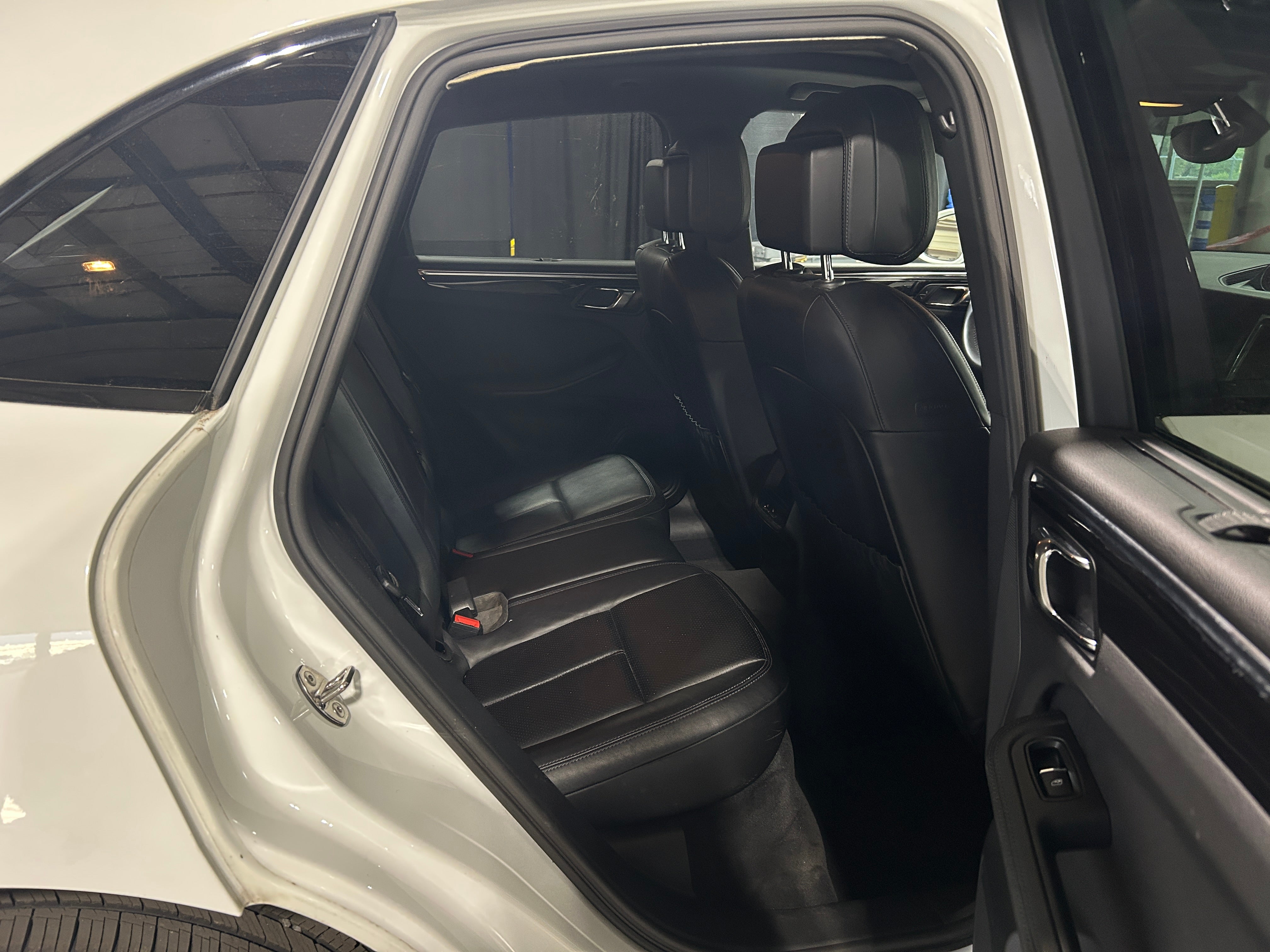2015 Porsche Macan S 5