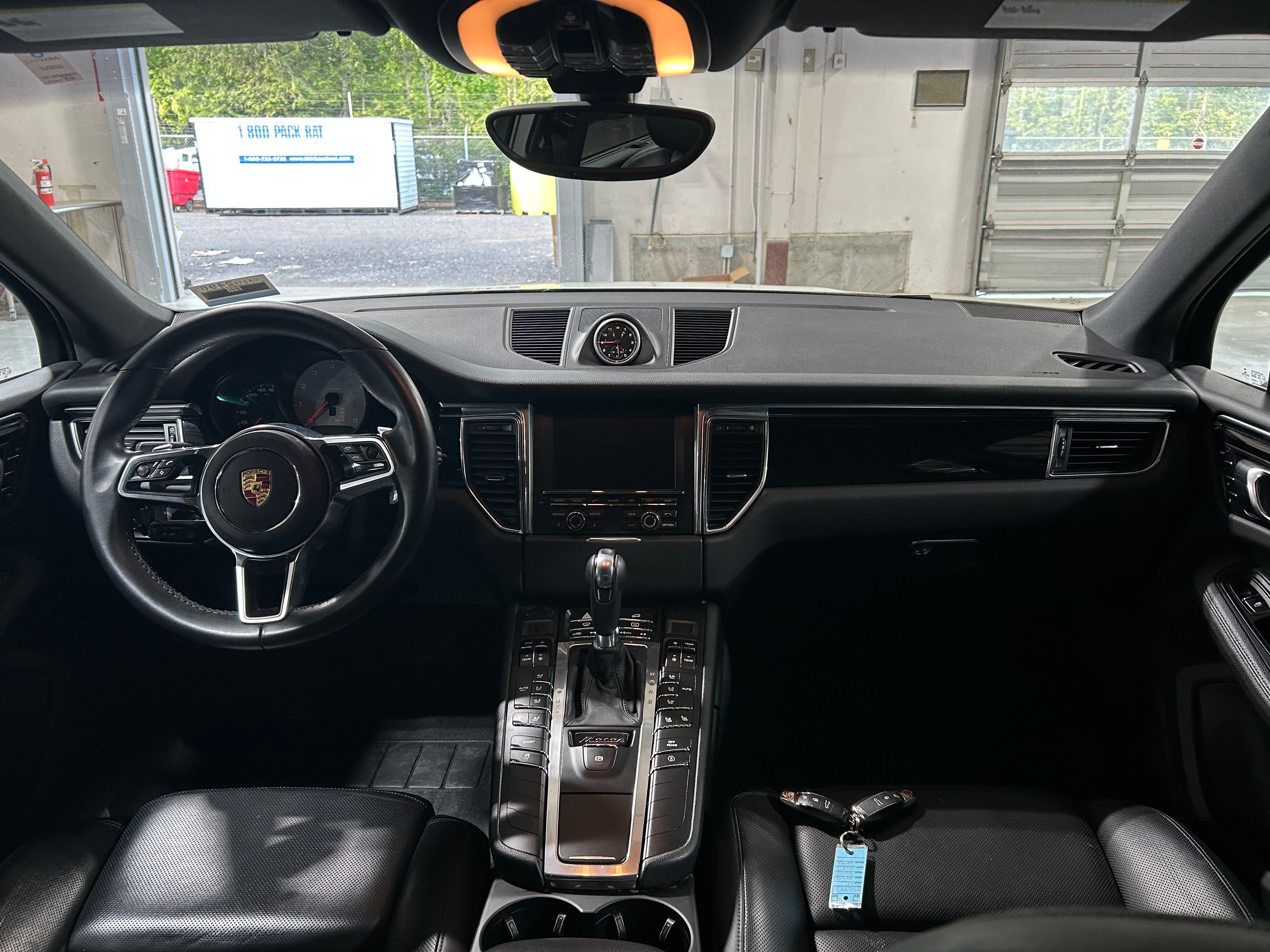 2015 Porsche Macan S 2