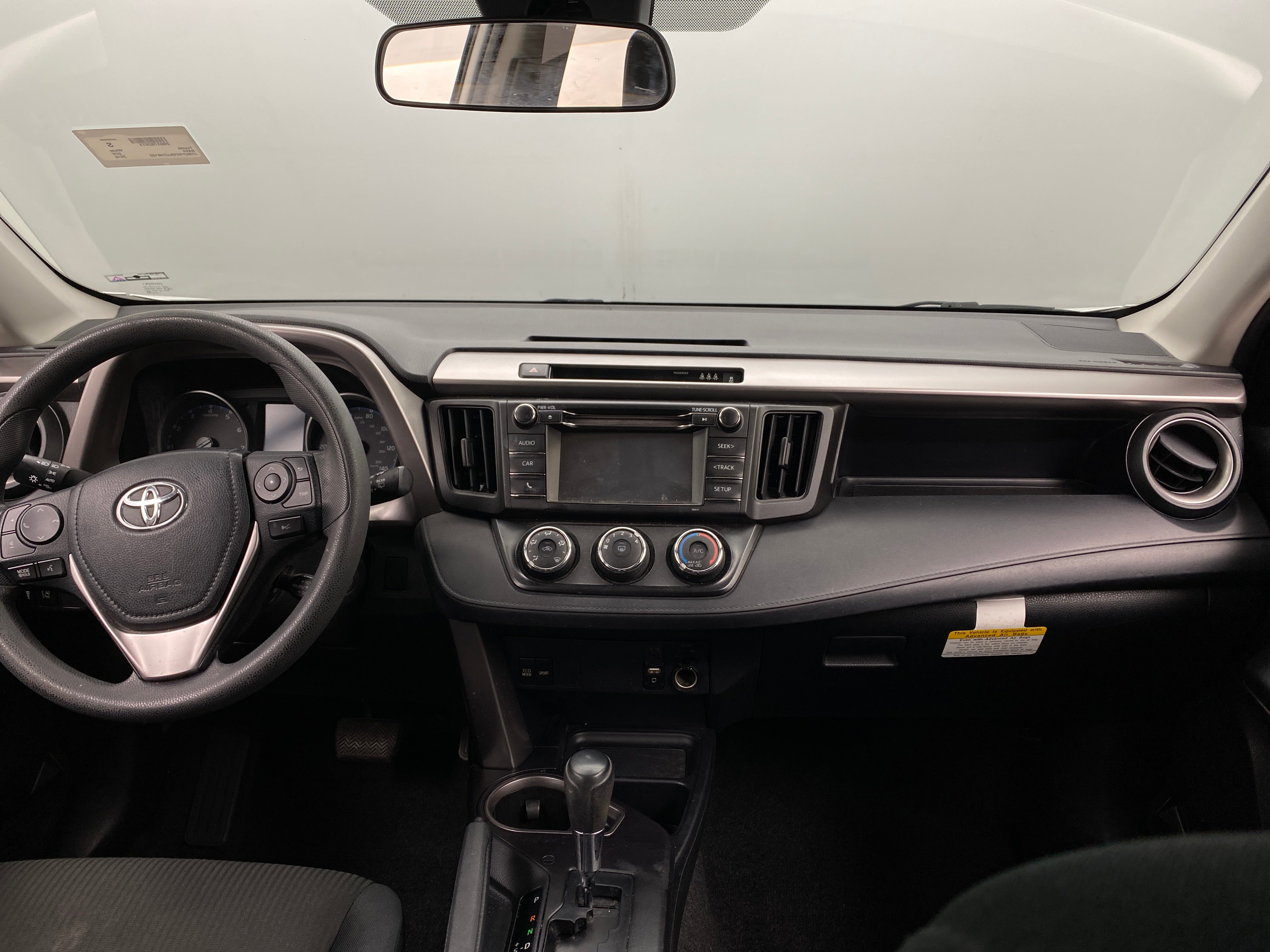 2018 Toyota RAV4 LE 3