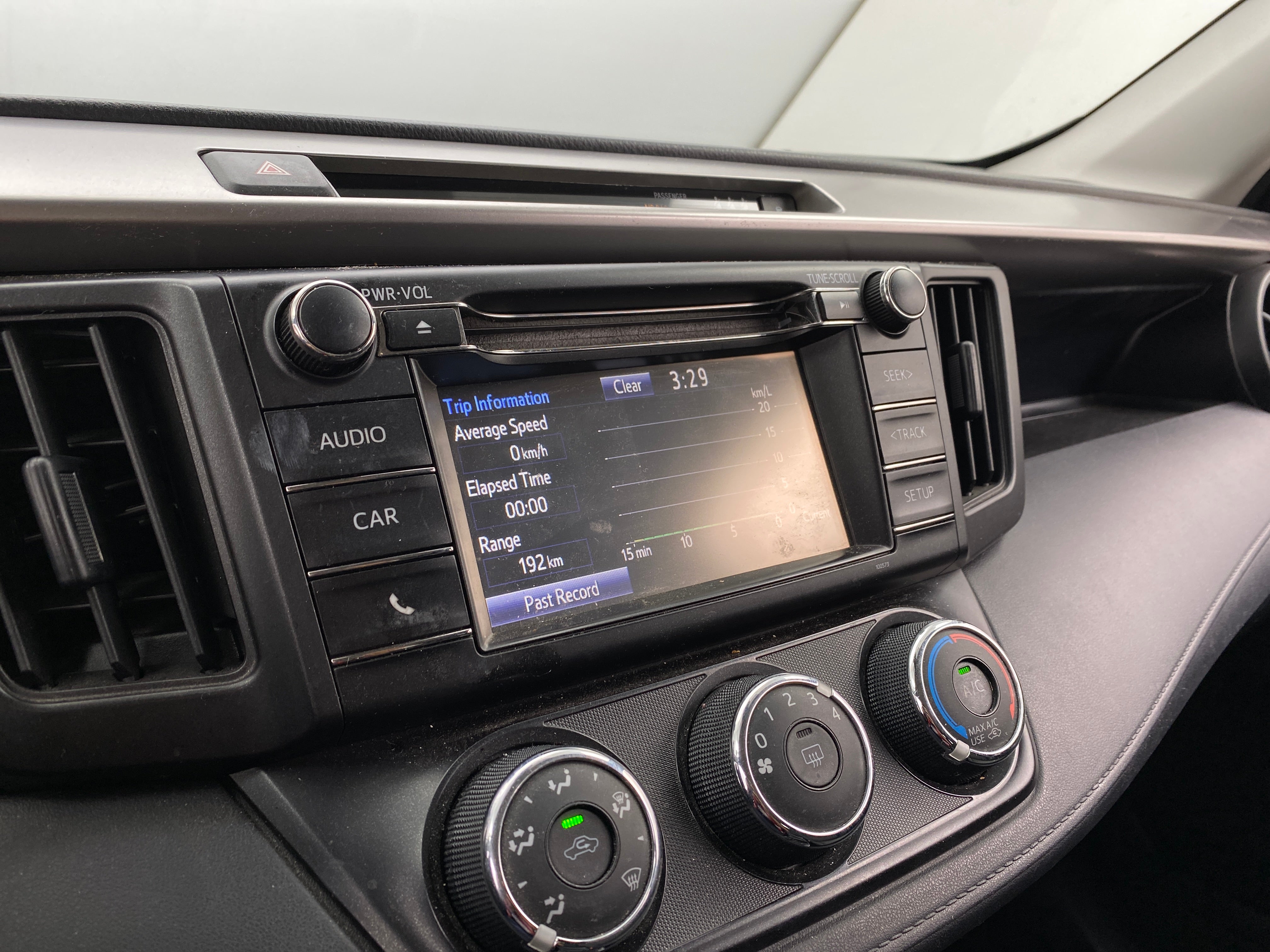 2018 Toyota RAV4 LE 4