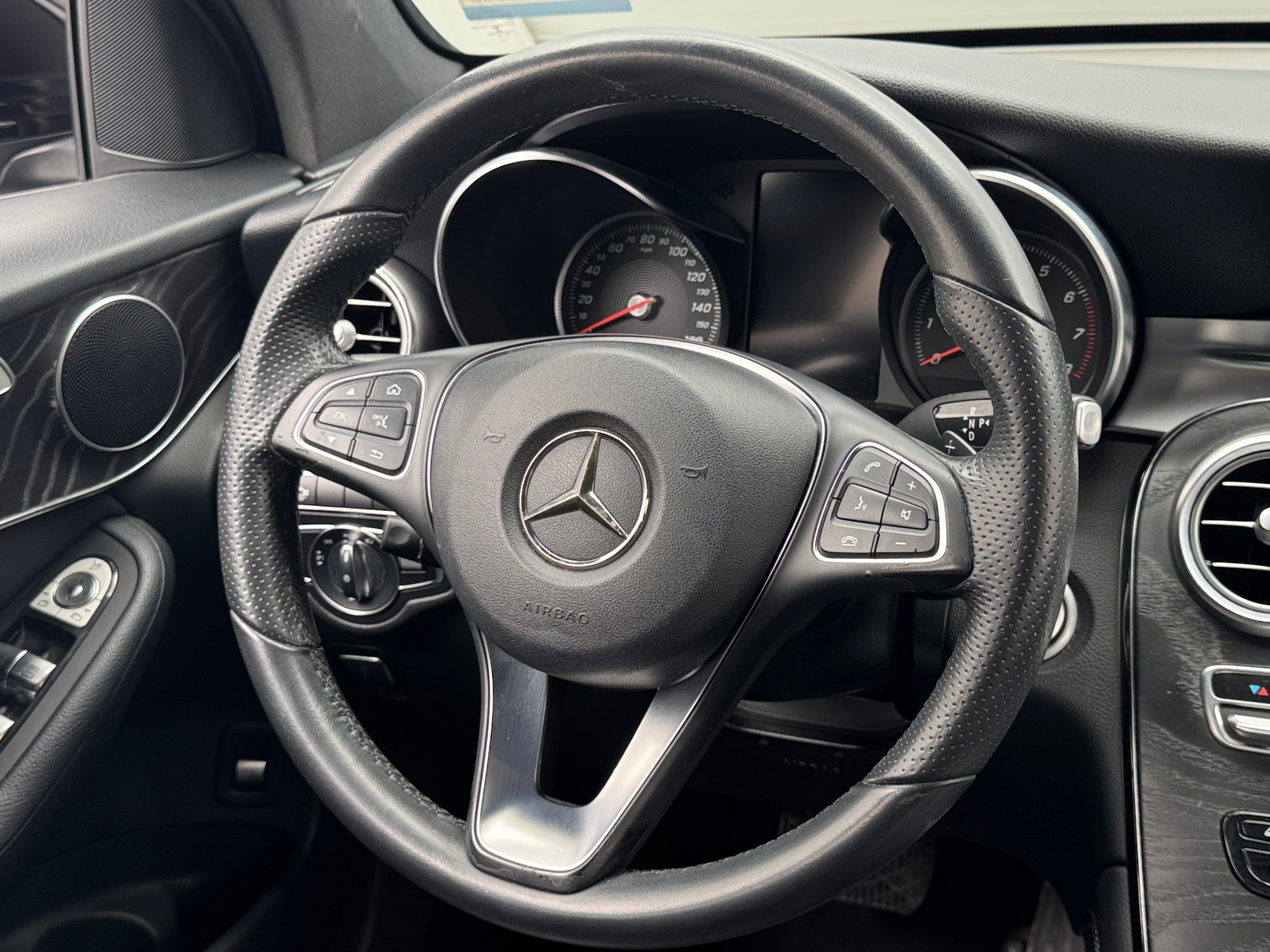 2018 Mercedes-Benz GLC 300 4