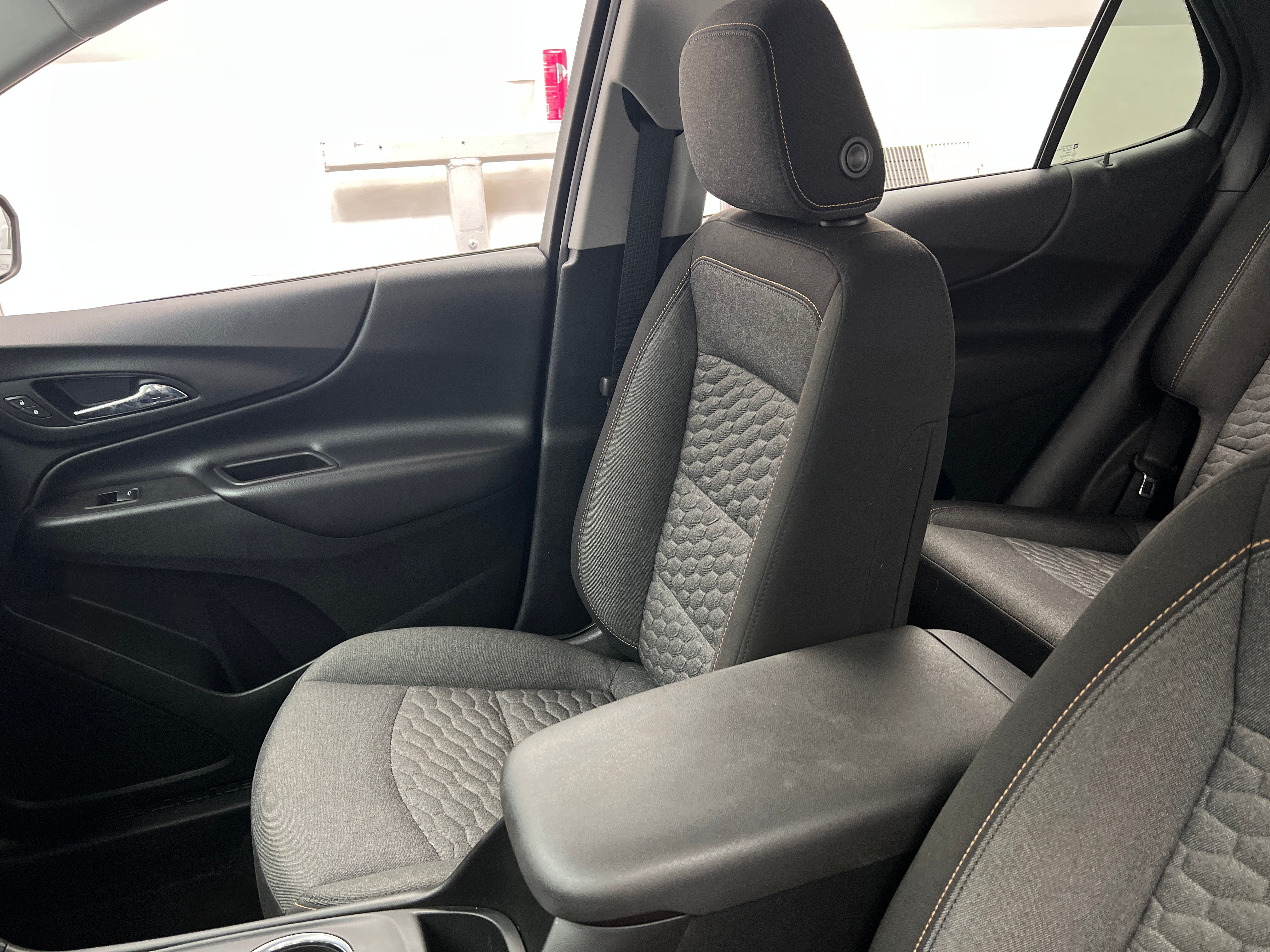 2018 Chevrolet Equinox LT 2