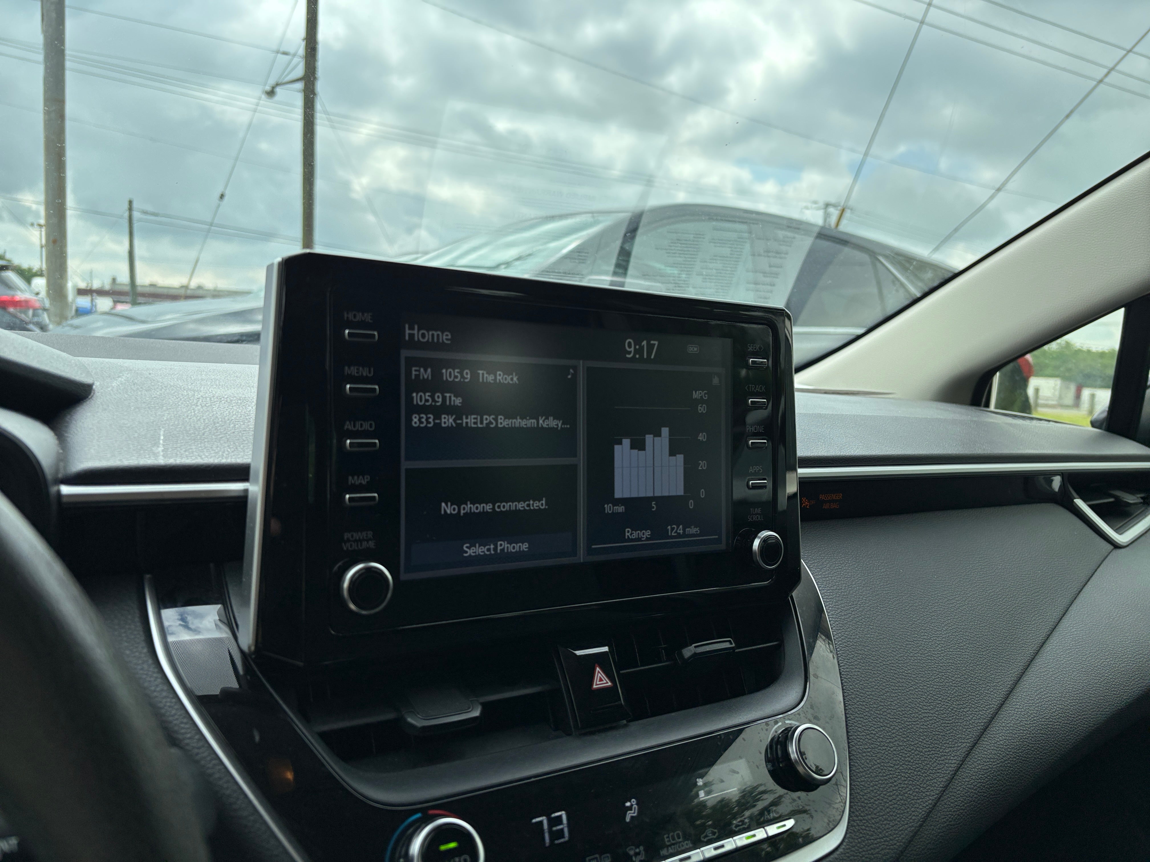 2020 Toyota Corolla LE 4