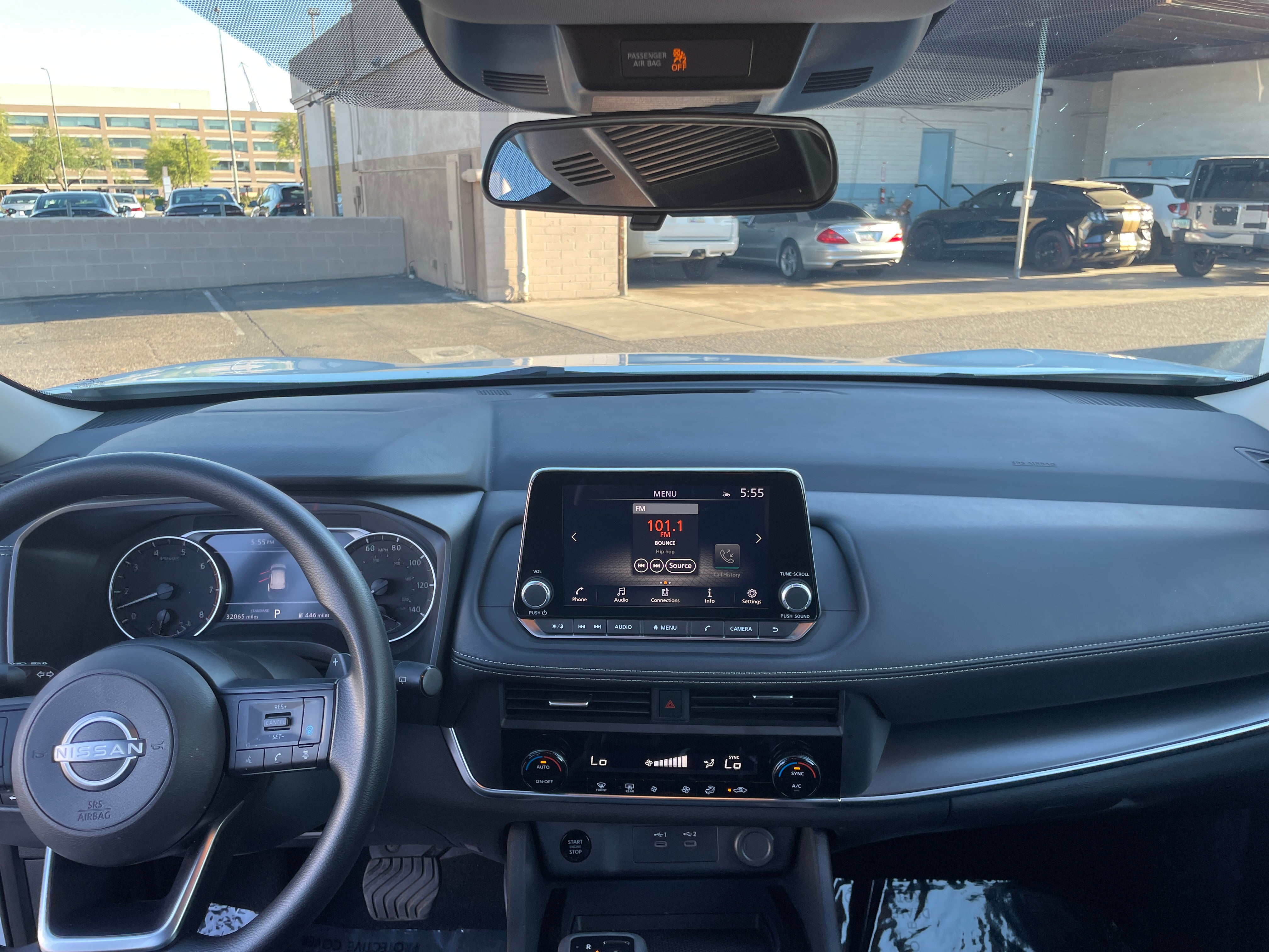 2024 Nissan Rogue SV 3