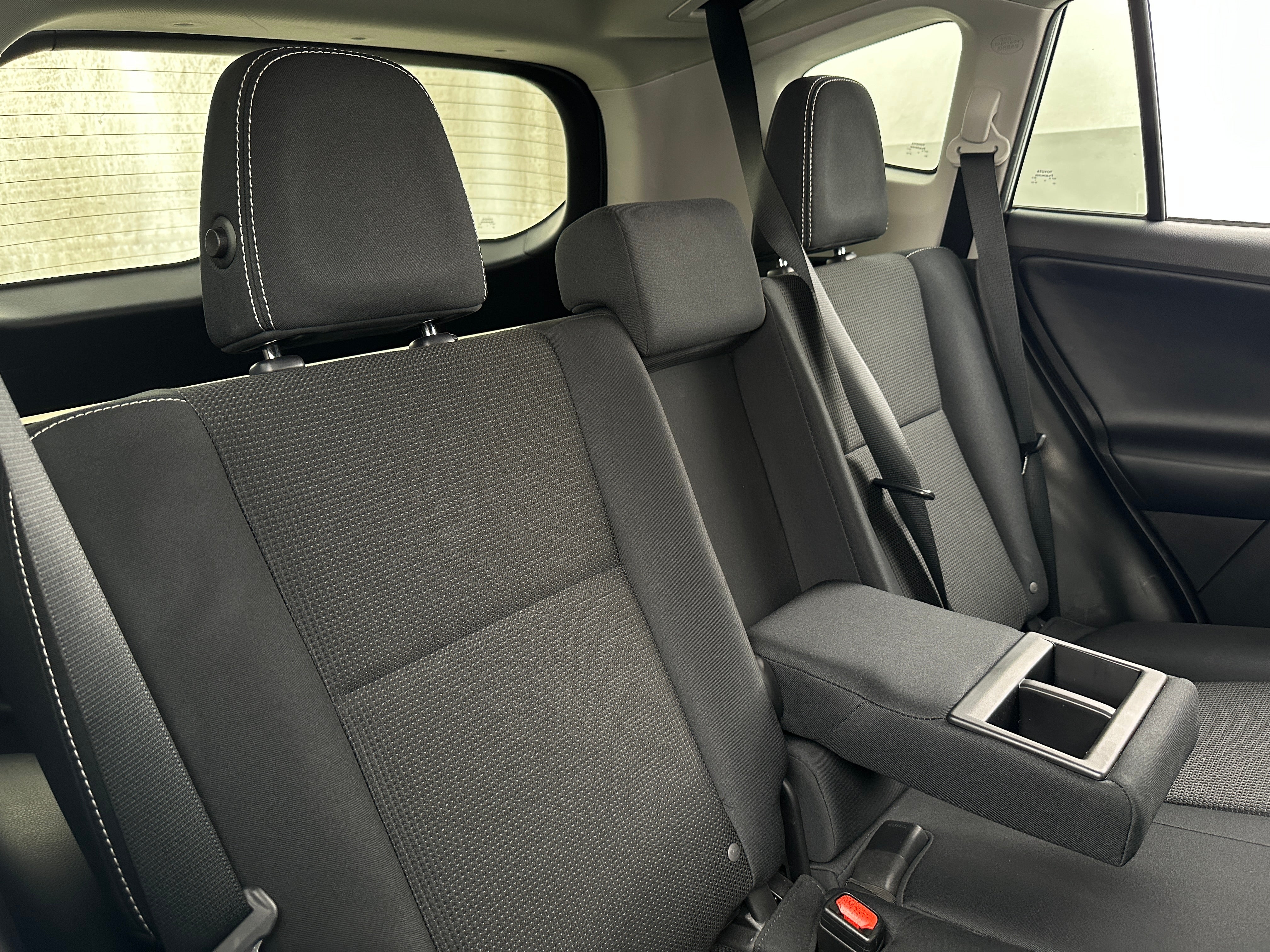 2018 Toyota RAV4 XLE 6