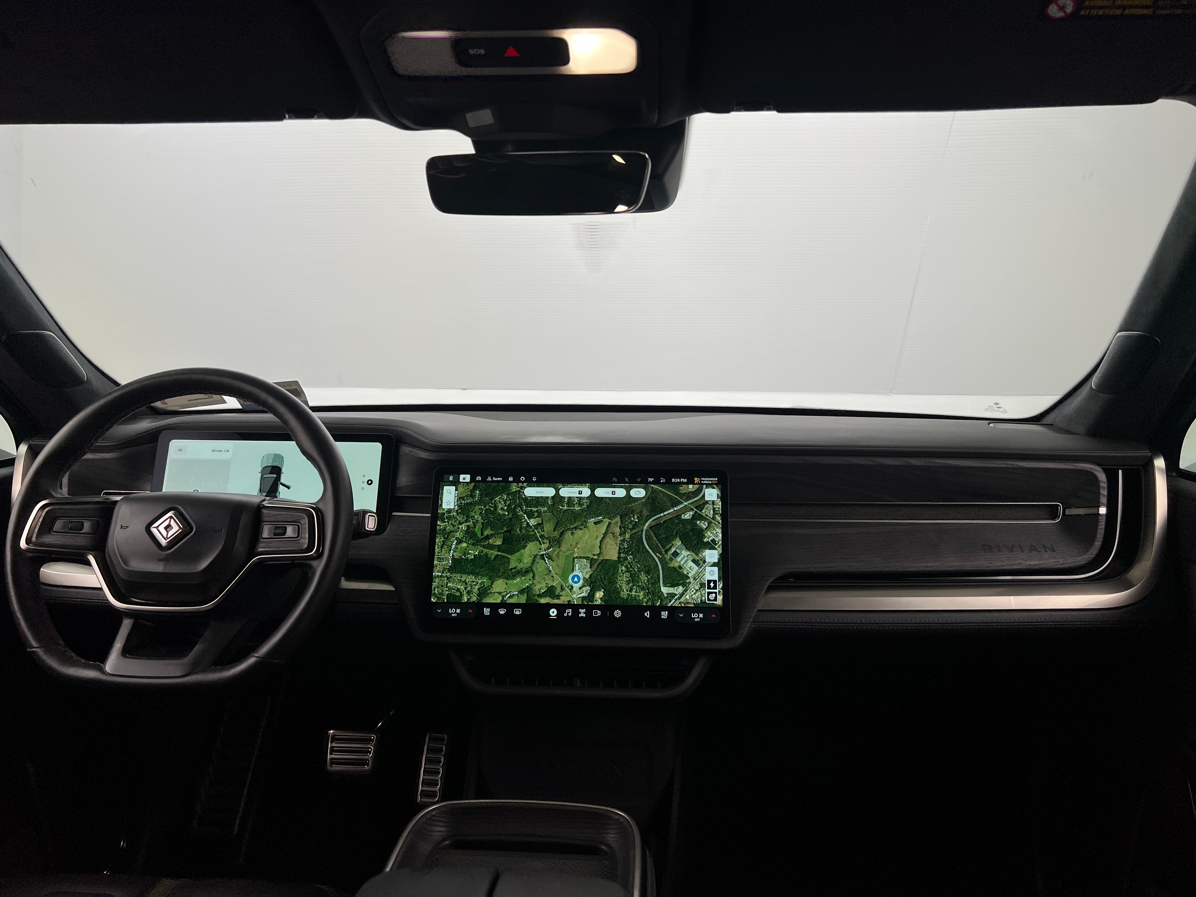 2023 Rivian R1S Adventure 2
