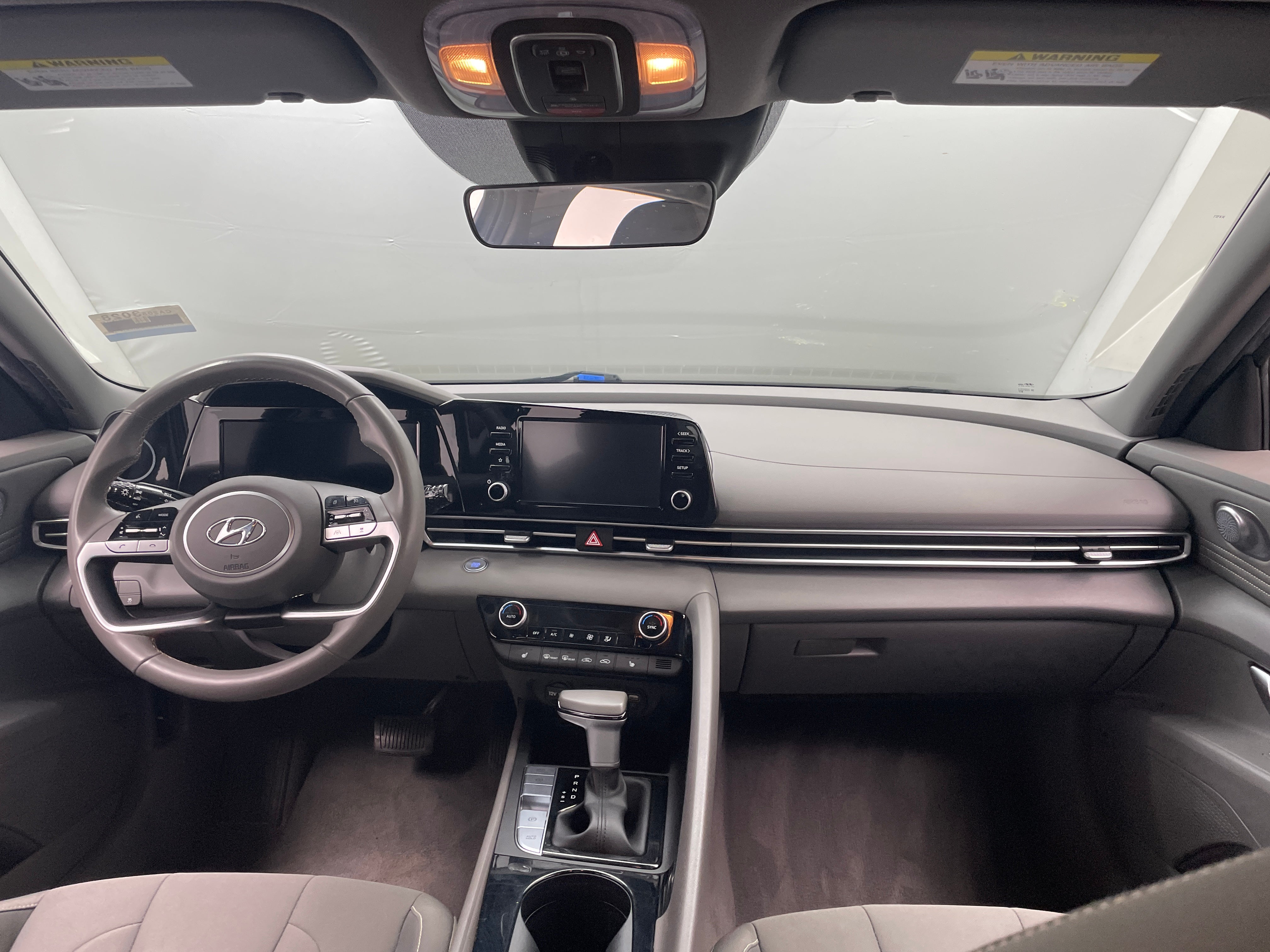 2022 Hyundai Elantra SEL 3
