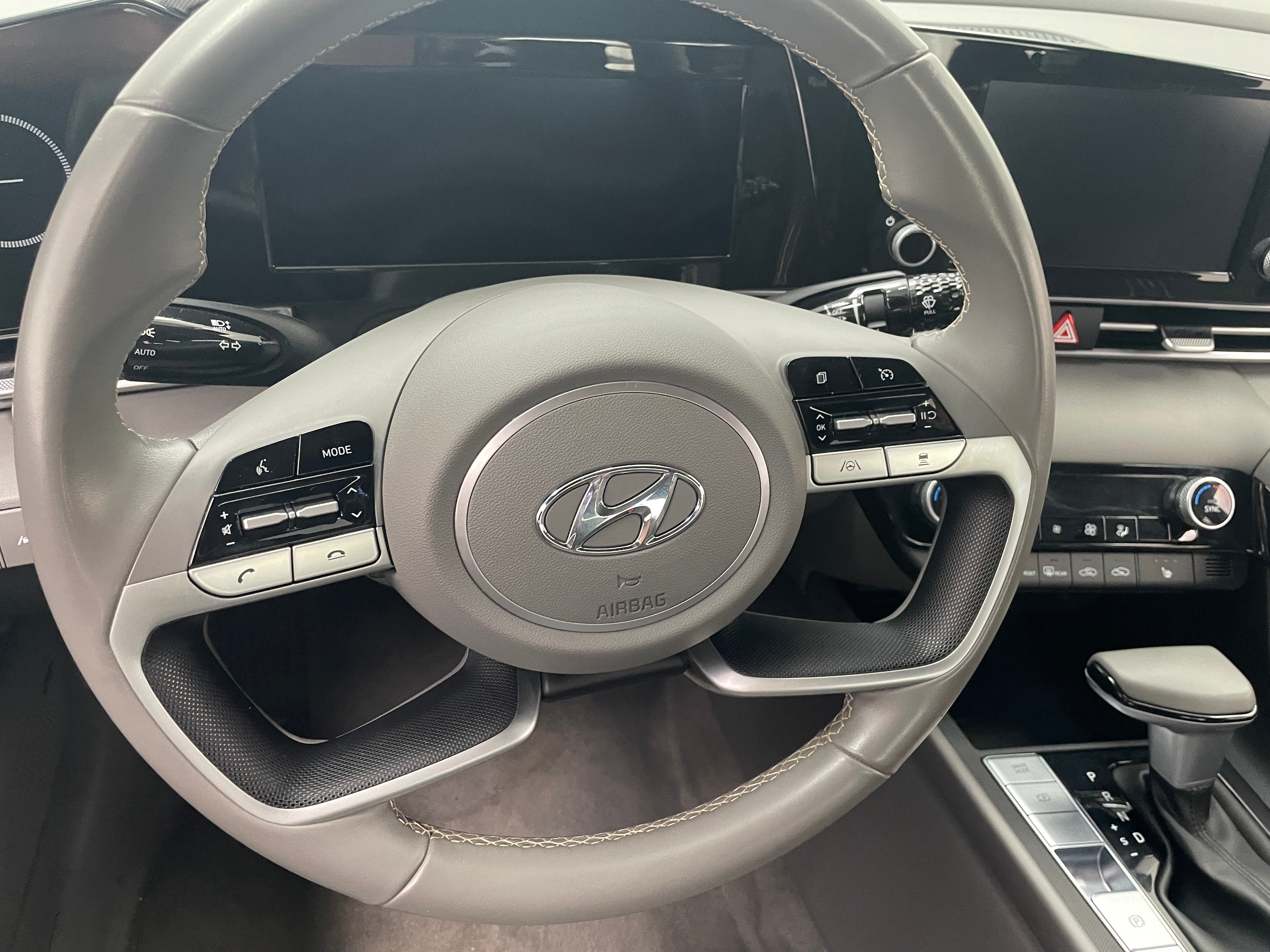 2022 Hyundai Elantra SEL 5