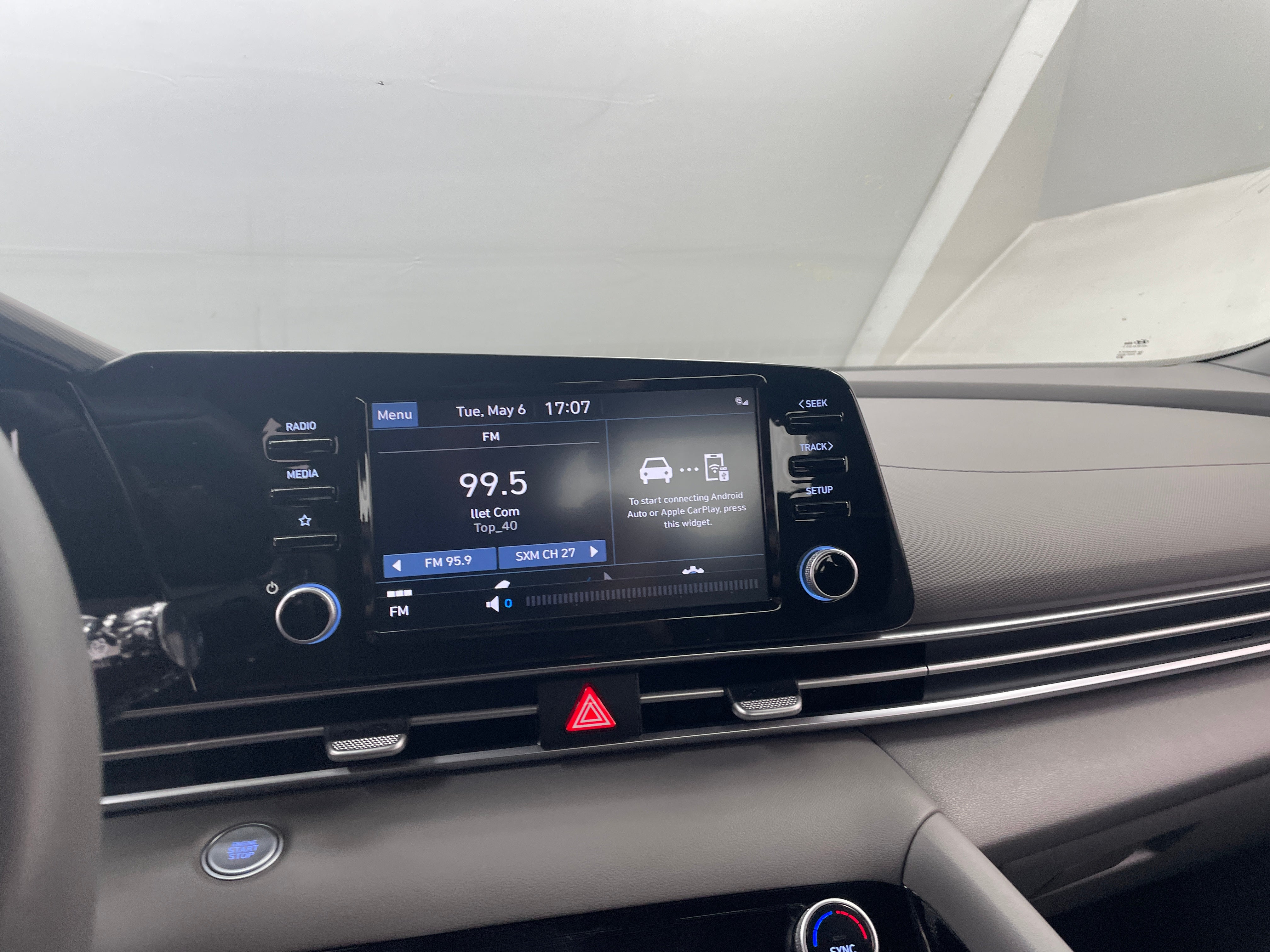2022 Hyundai Elantra SEL 4
