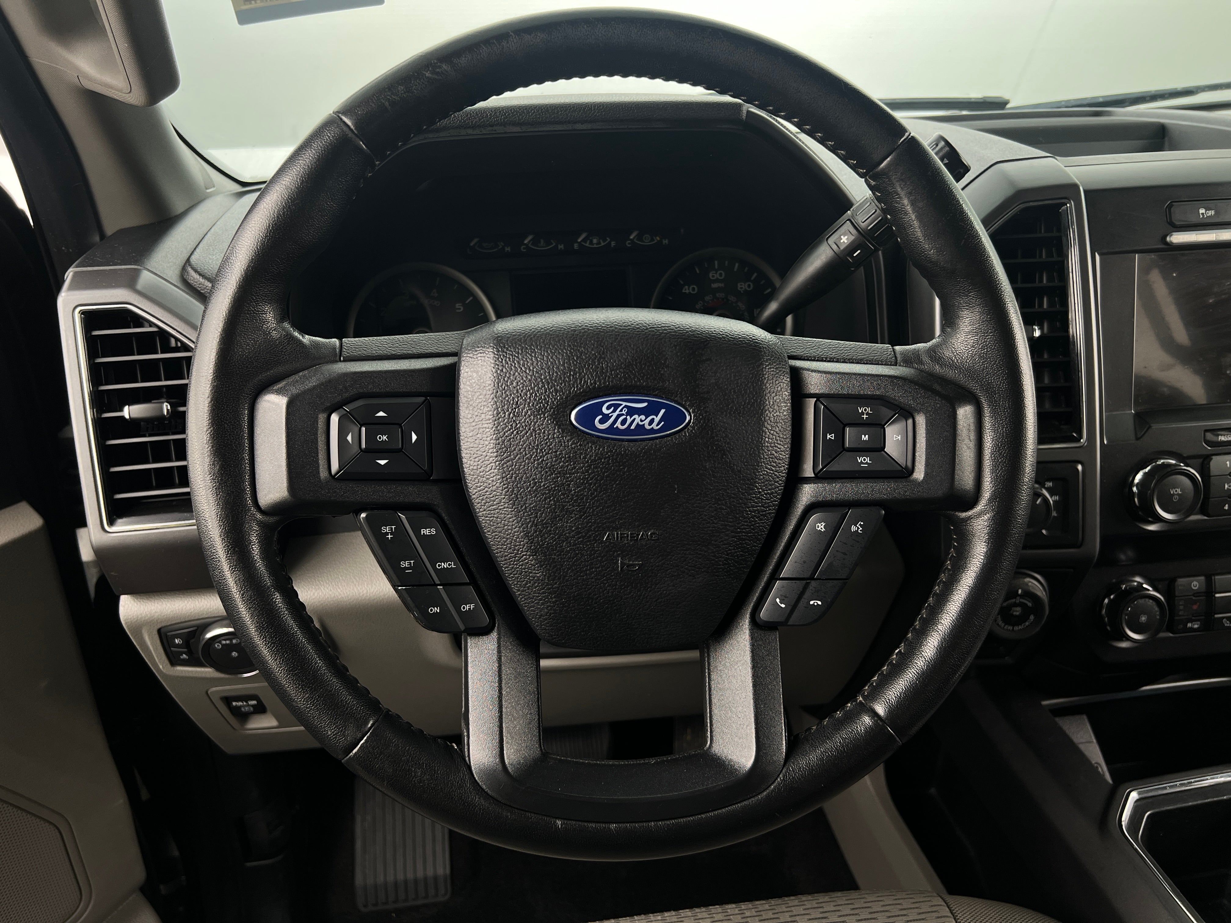 2019 Ford Econoline E-150 5