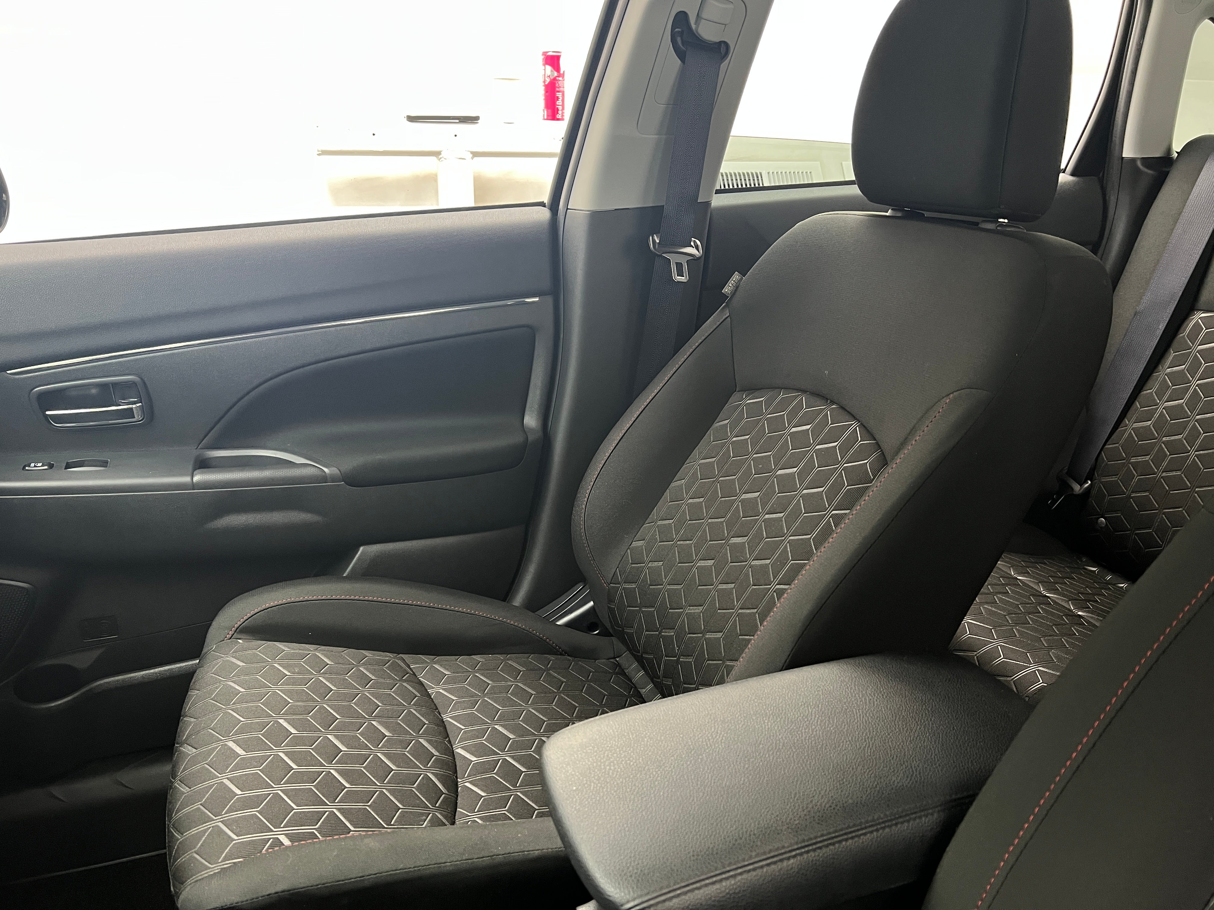 2024 Mitsubishi Outlander Sport LE 2