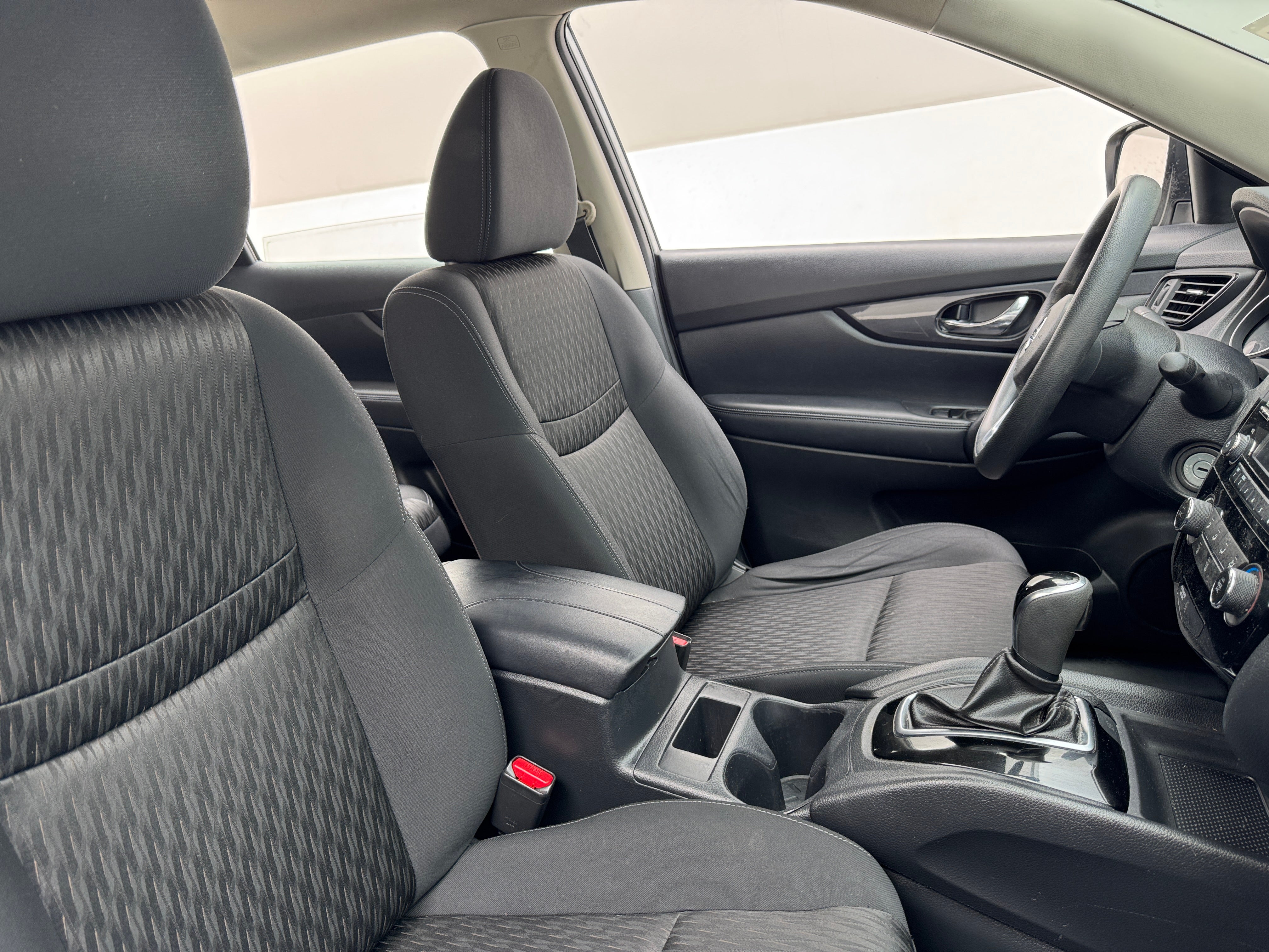 2017 Nissan Rogue S 2
