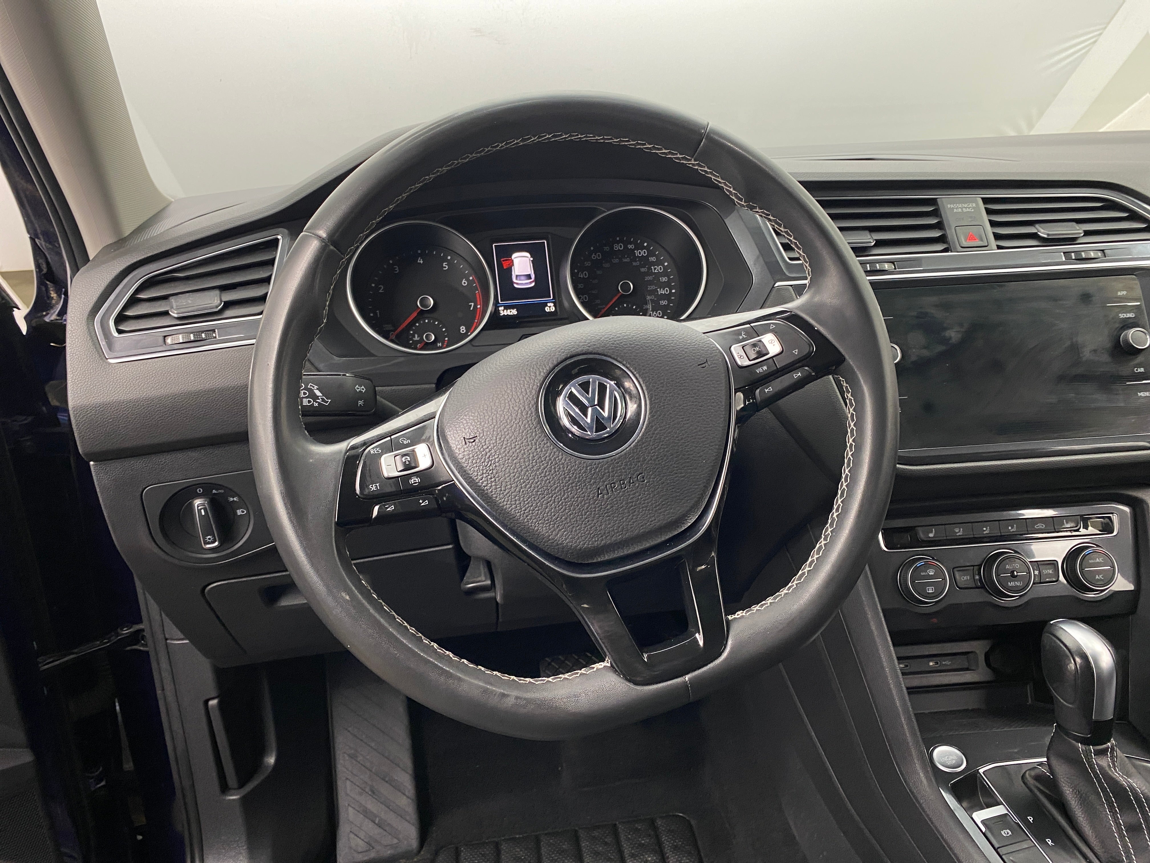 2021 Volkswagen Tiguan SE 4
