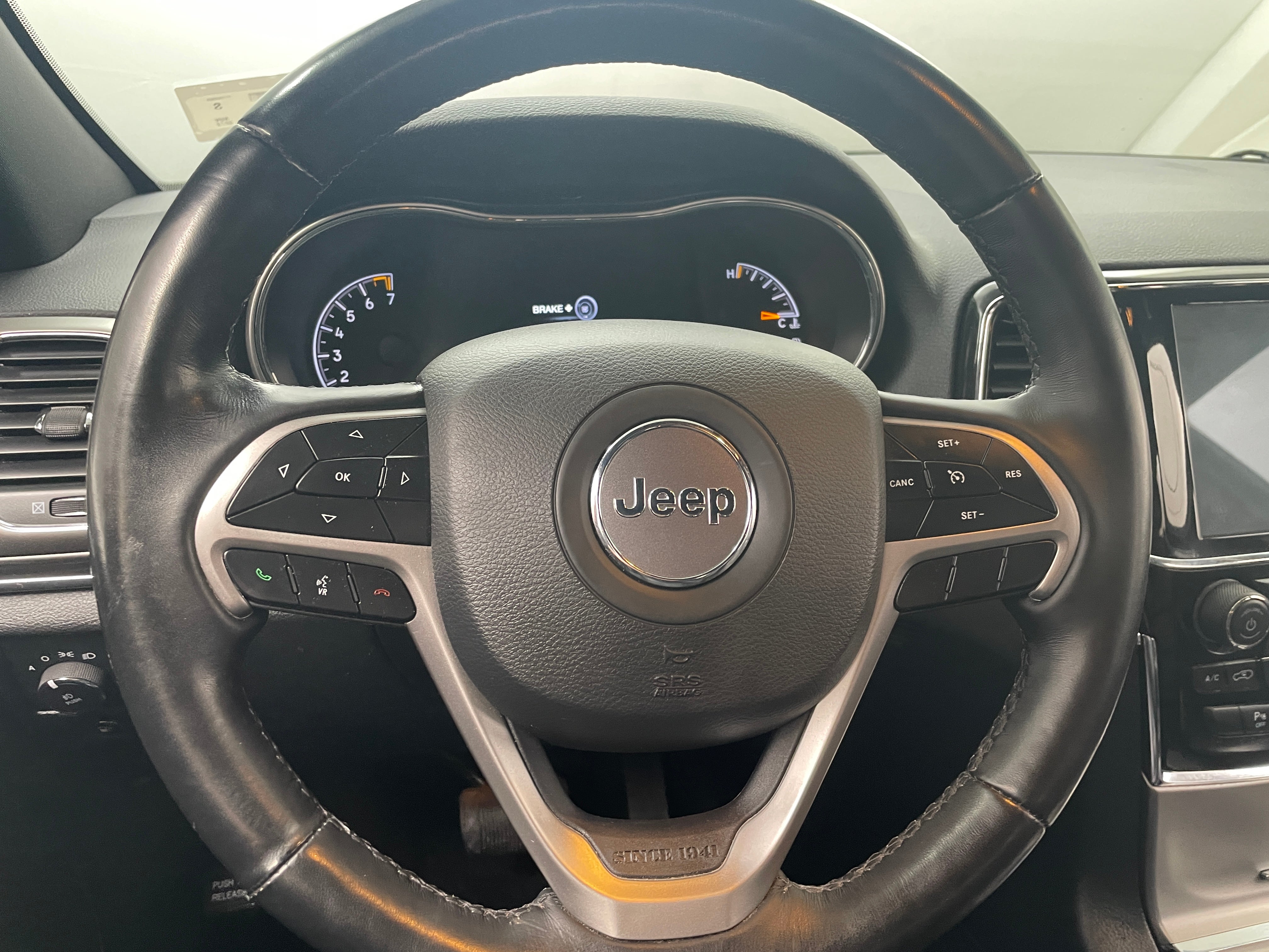 2022 Jeep Grand Cherokee Limited Edition 4