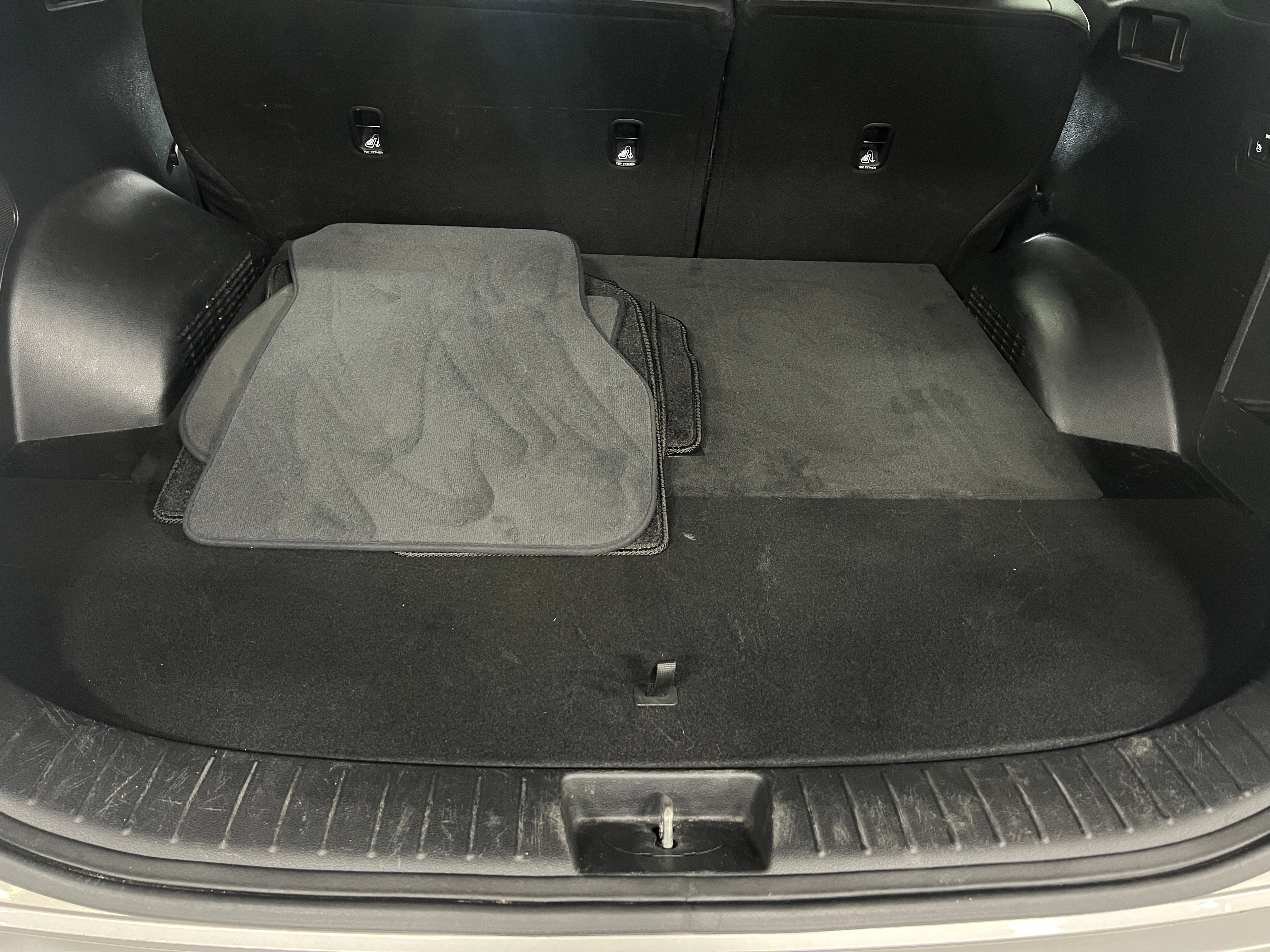 2019 Hyundai Santa Fe Limited 6