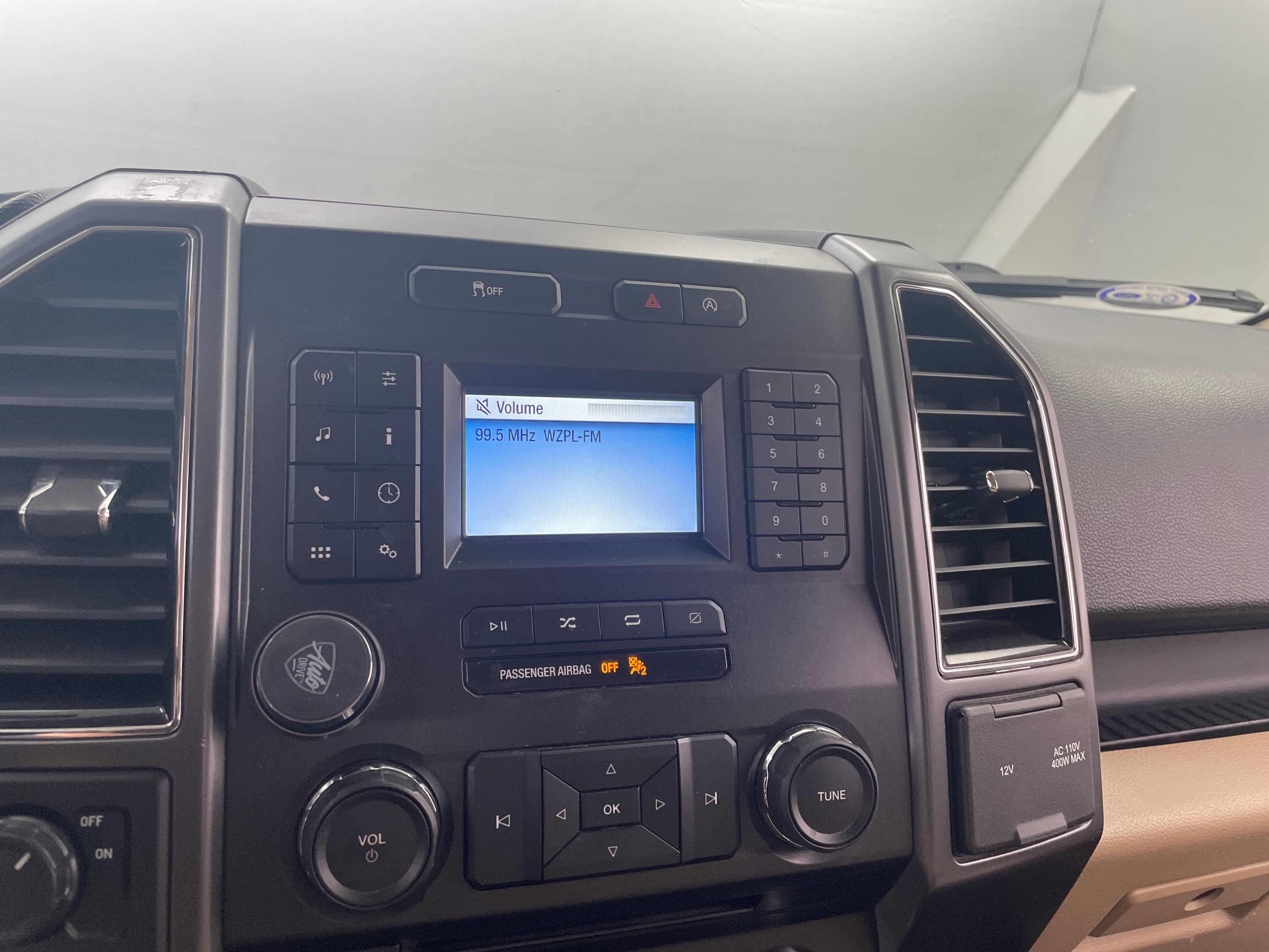 2018 Ford Econoline E-150 4