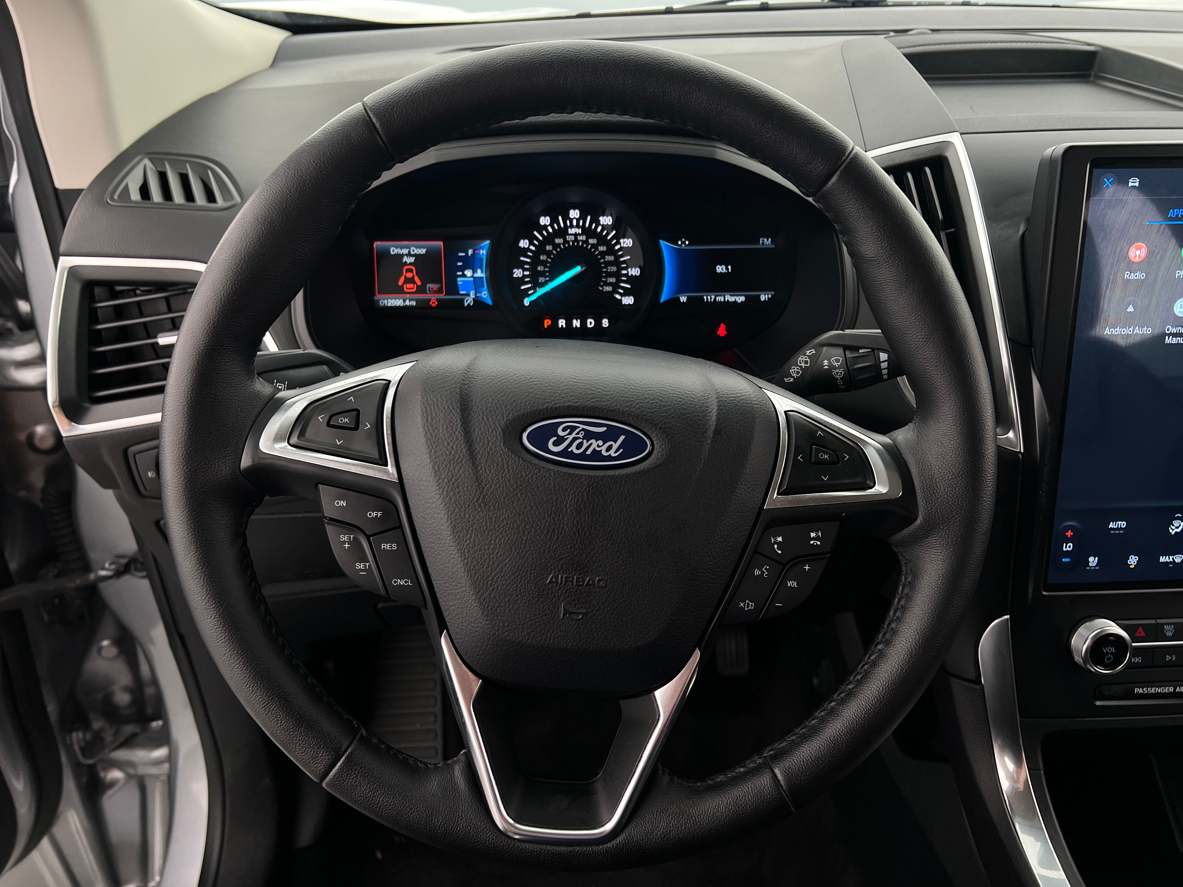 2024 Ford Edge Titanium 4