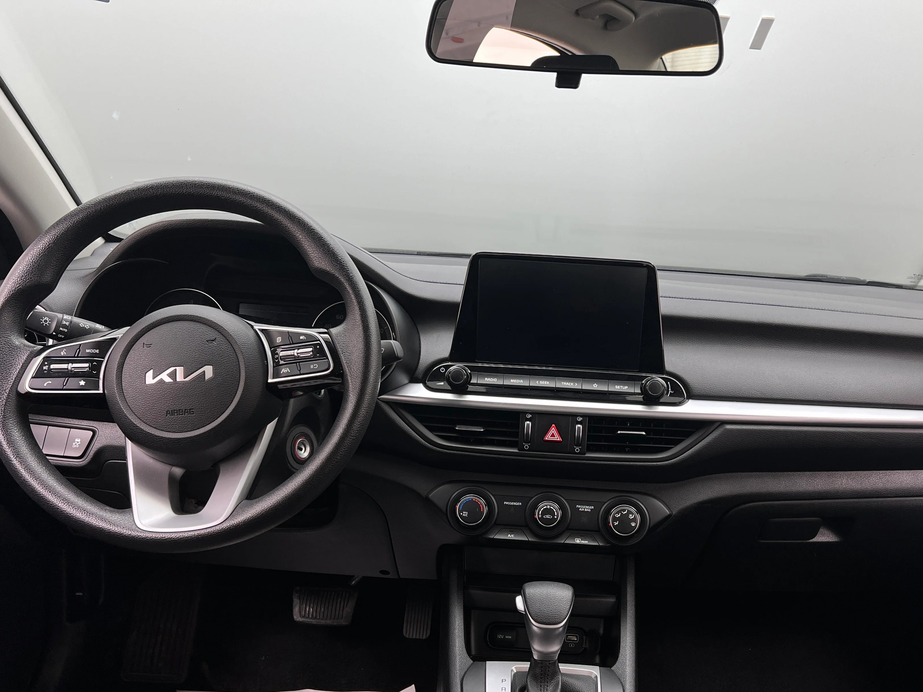 2024 Kia Forte LXS 3