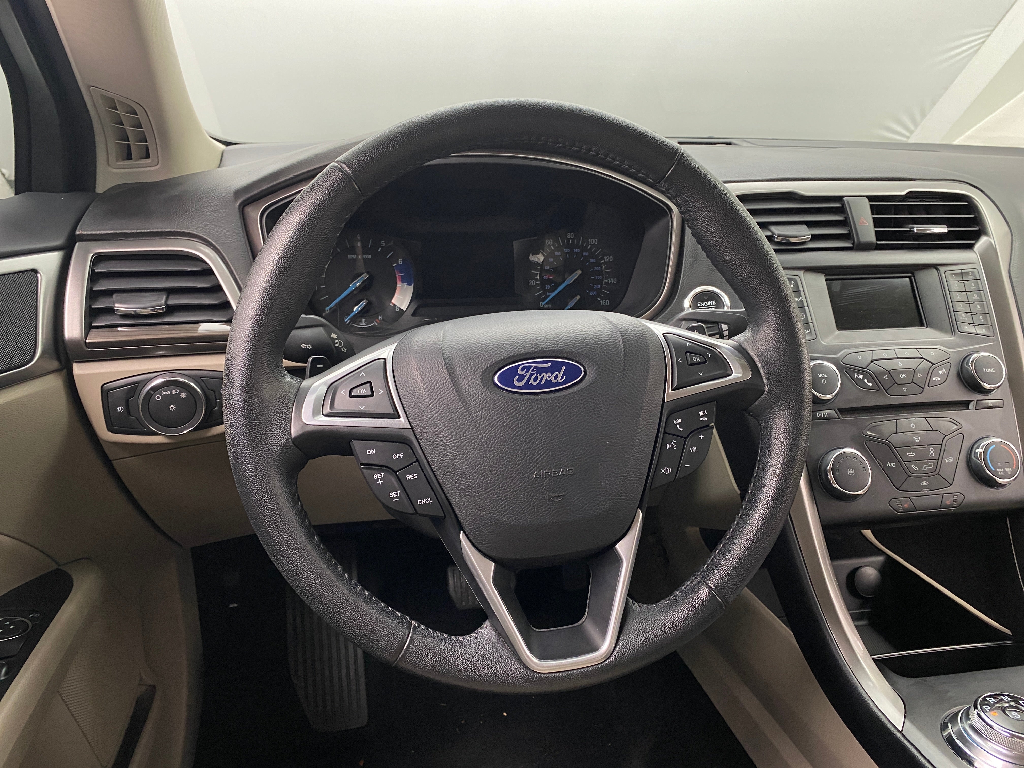 2017 Ford Fusion SE 4