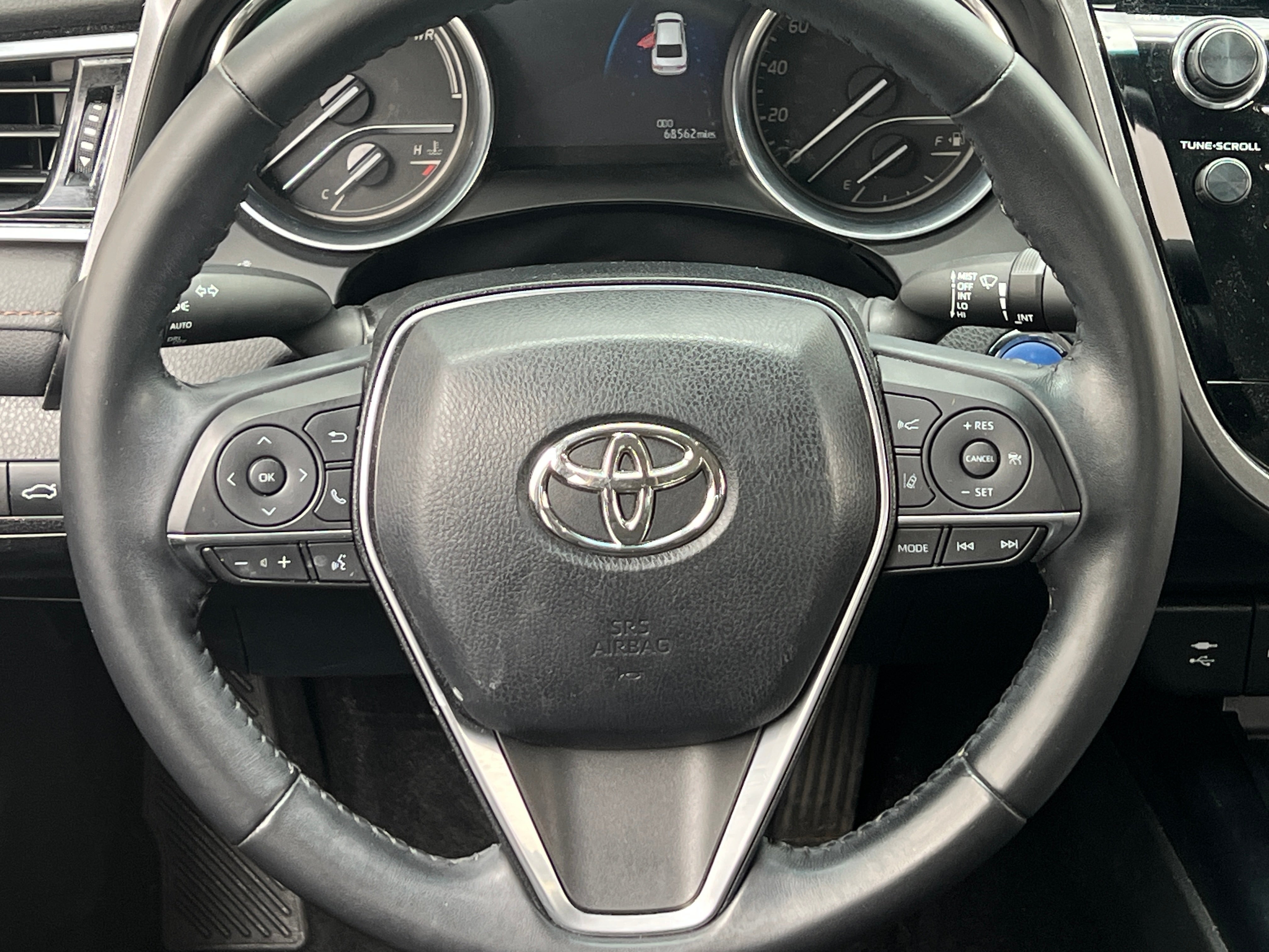 2018 Toyota Camry XLE 4