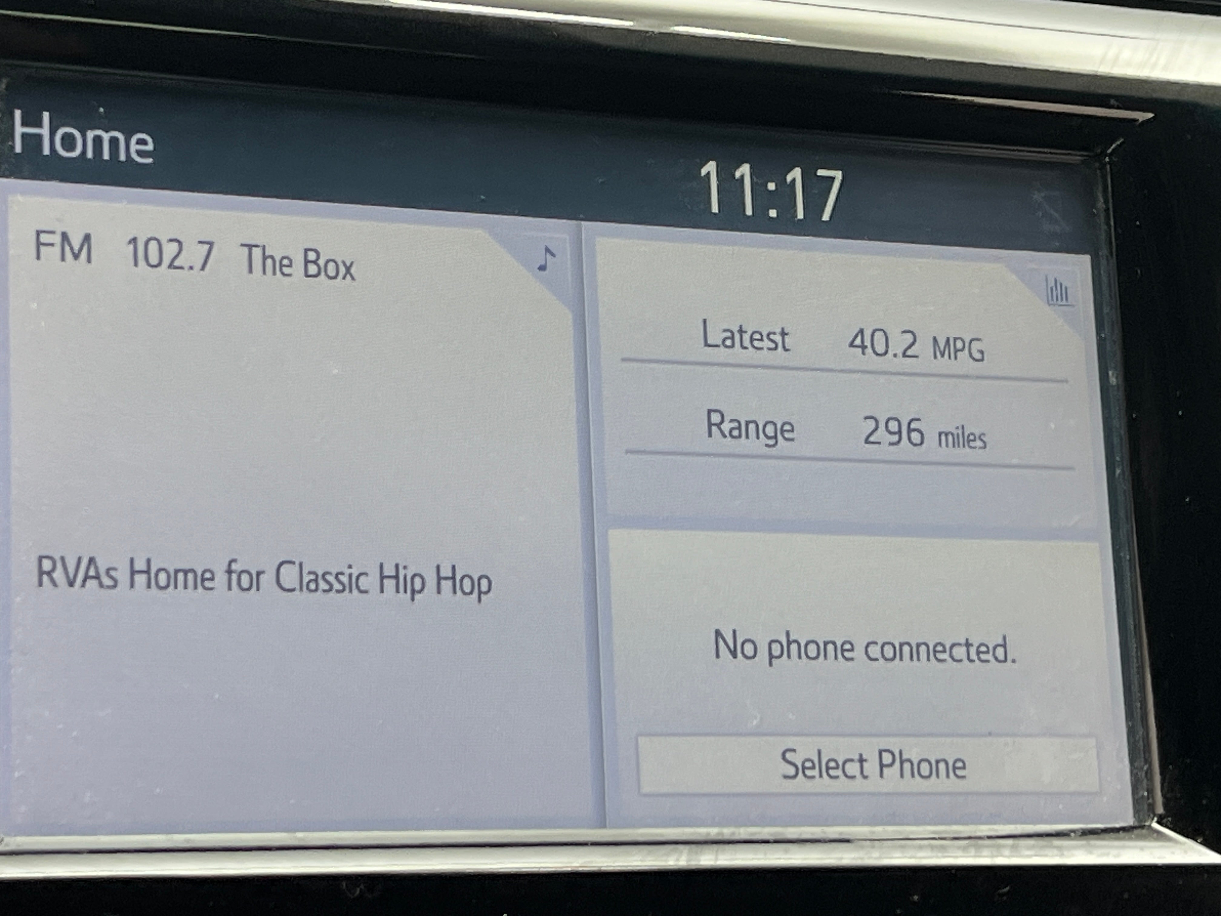 2018 Toyota Camry XLE 3
