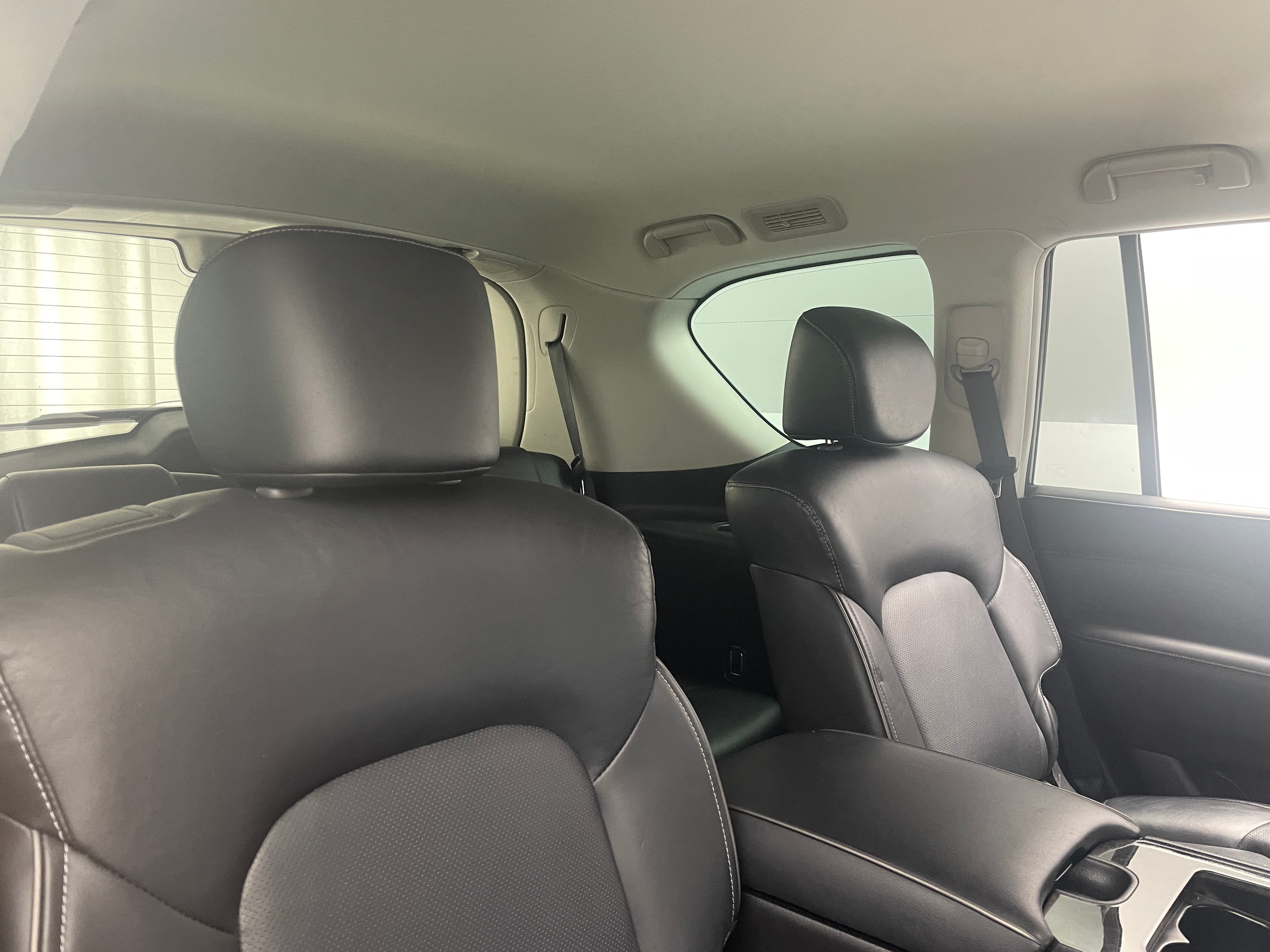 2023 INFINITI QX80 Luxe 5