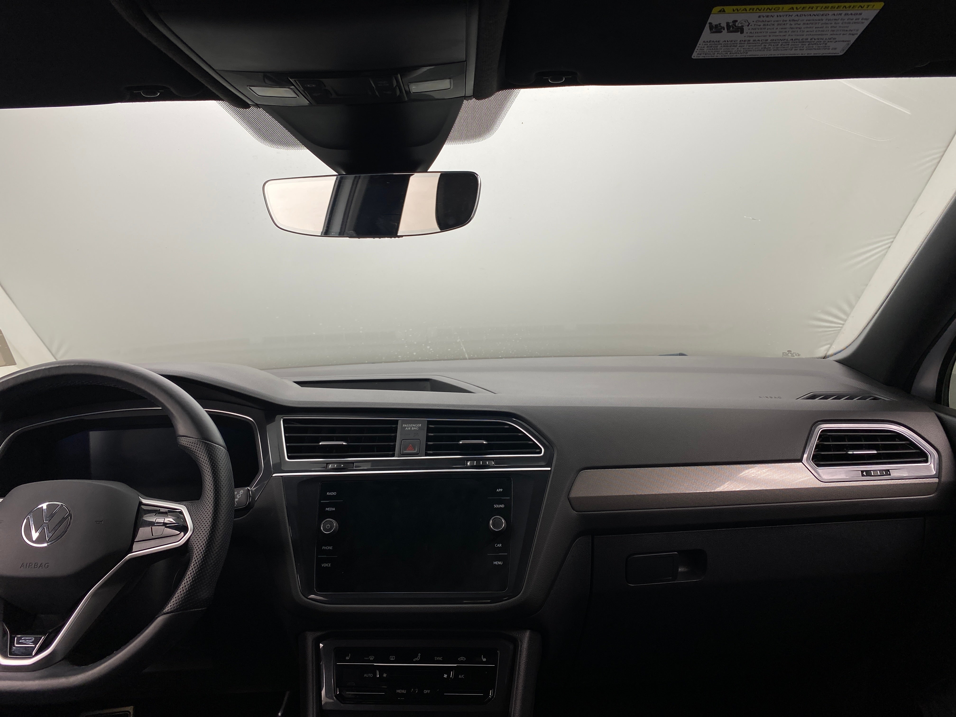 2022 Volkswagen Tiguan SE R-Line Black 2