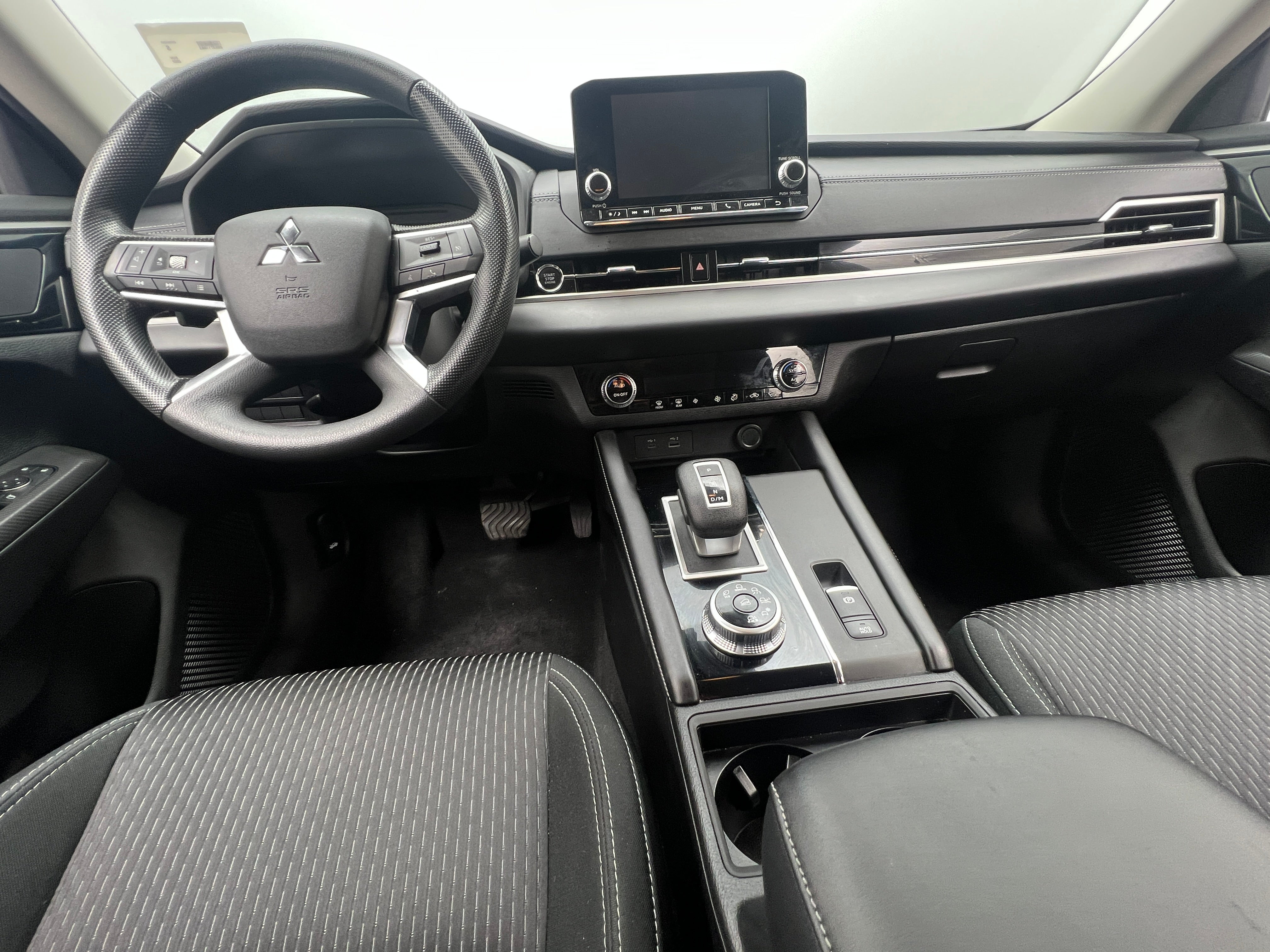 2022 Mitsubishi Outlander ES 3